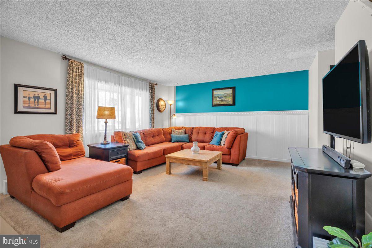 PENNSWOOD PARK - Residential