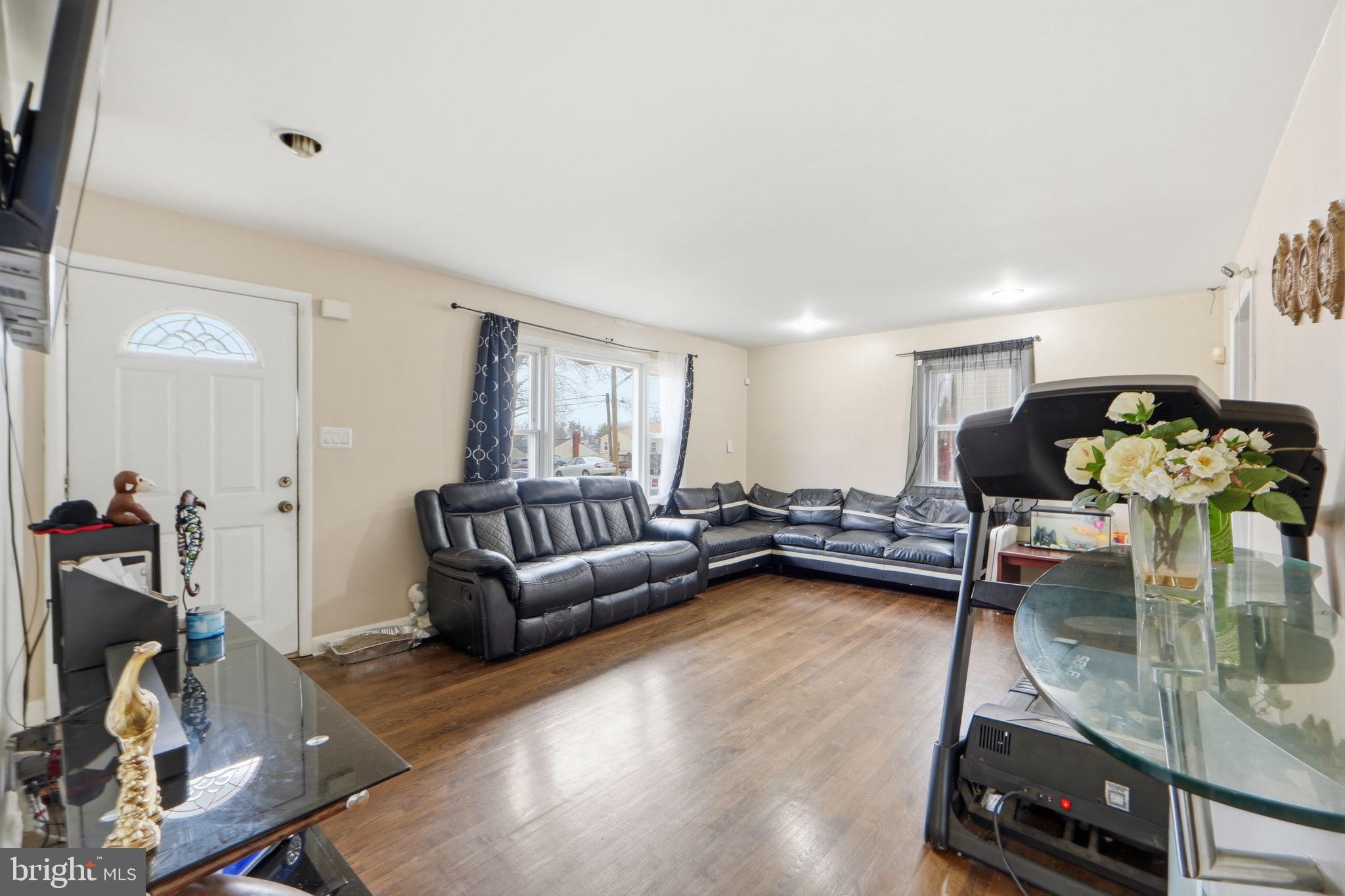 WEST LANHAM - Residential