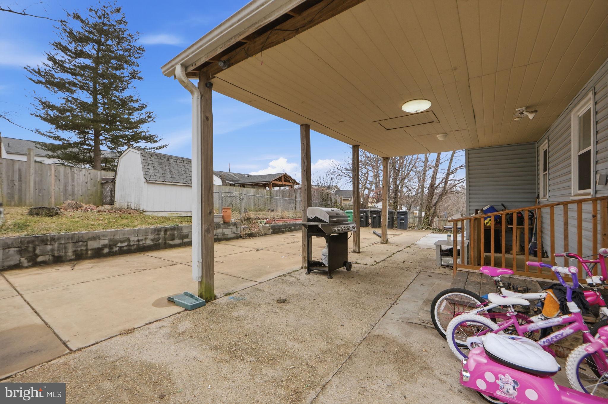 WEST LANHAM - Residential