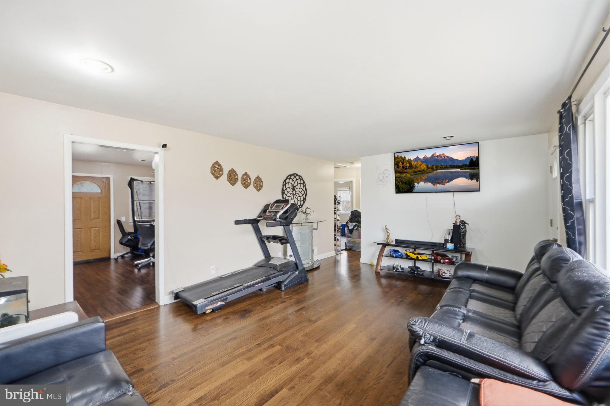 WEST LANHAM - Residential