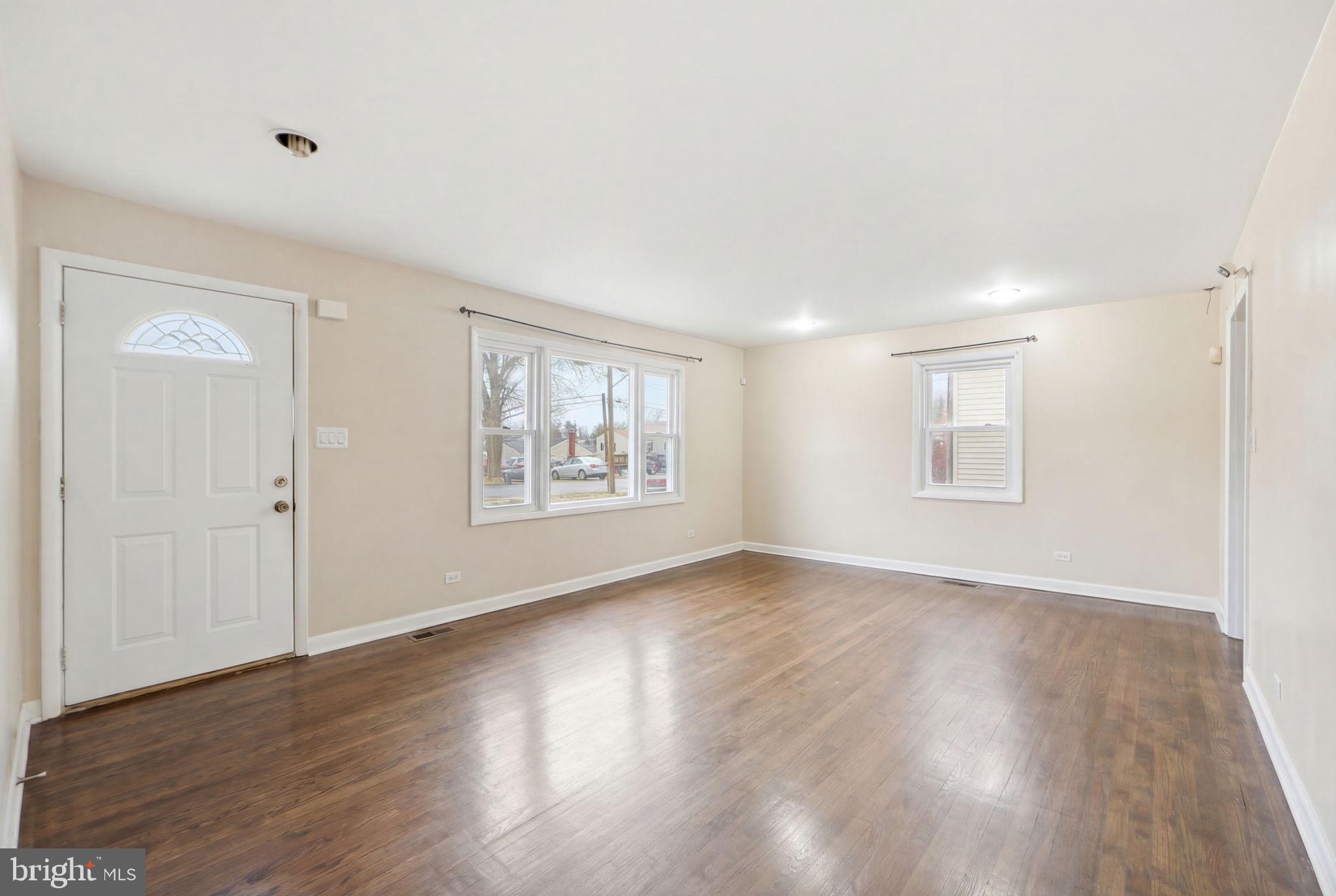 WEST LANHAM - Residential