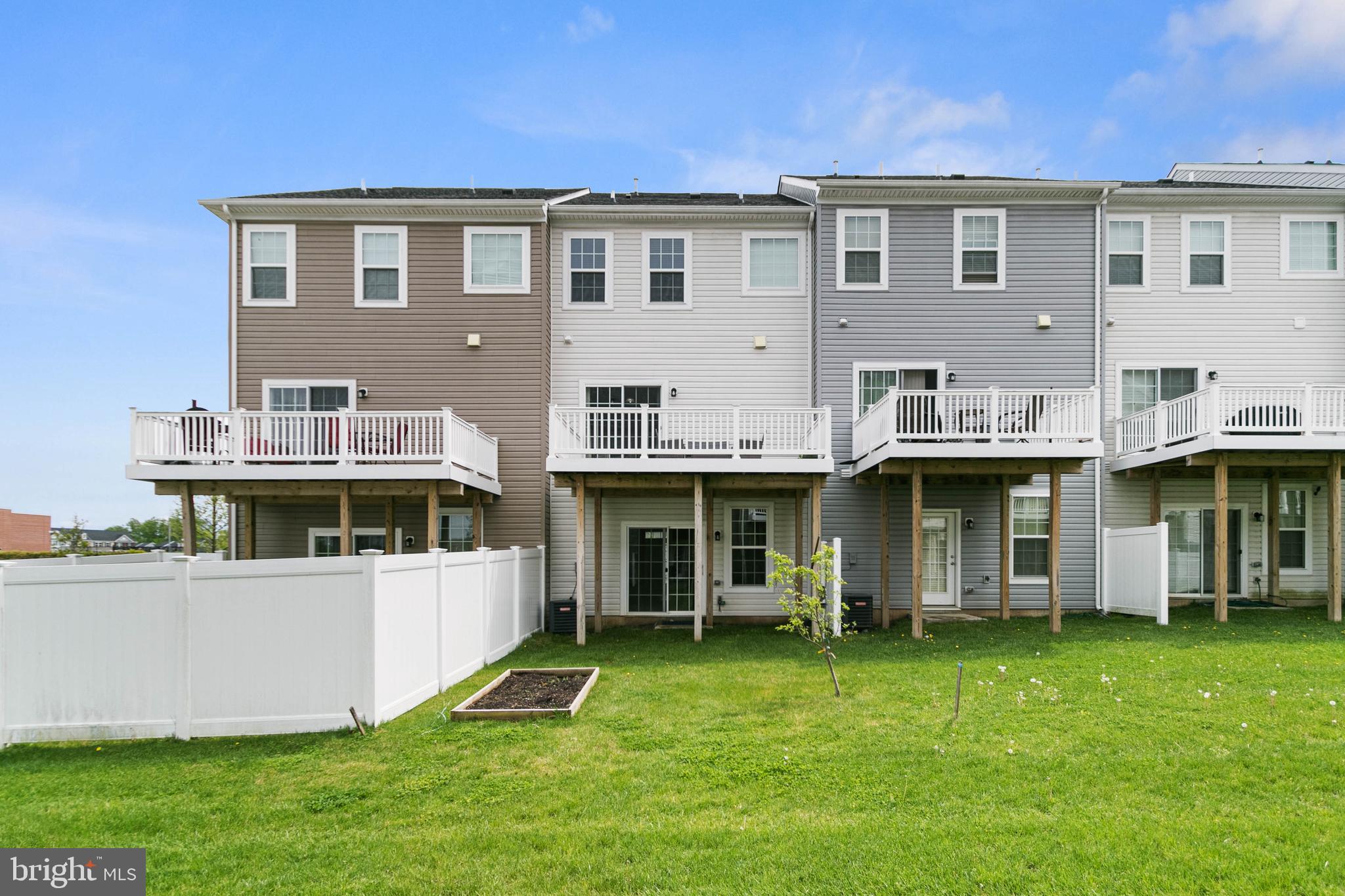 BALLARD GREEN - Residential