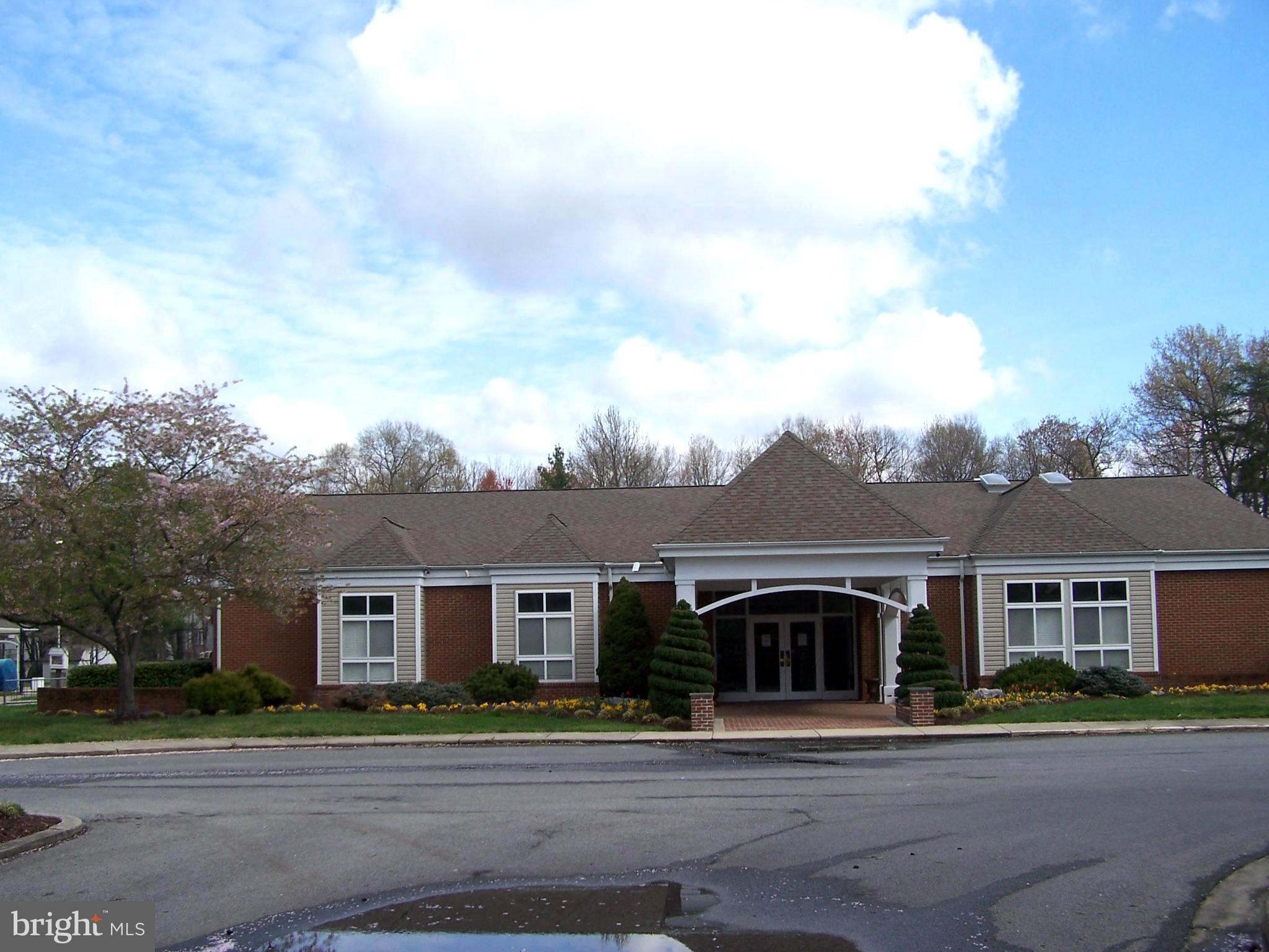 ST CHARLES SUB - HAMPSHIRE - Residential