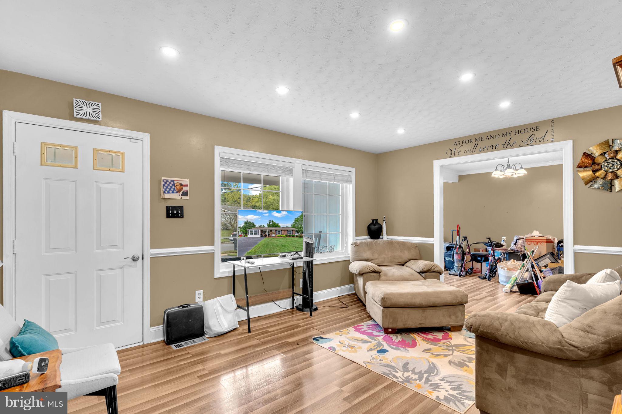 302 BARKSDALE AVENUE