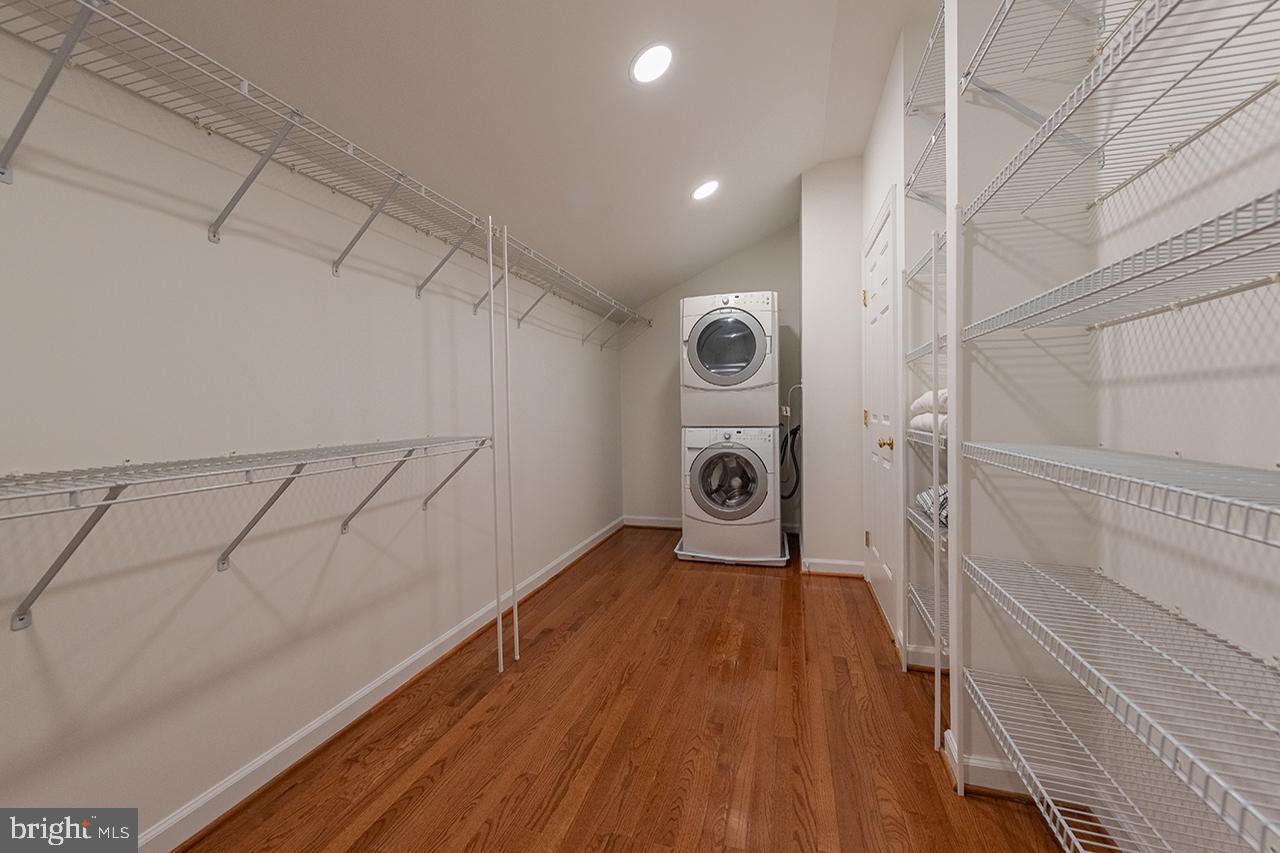 CHAPEL RIDGE - Residential