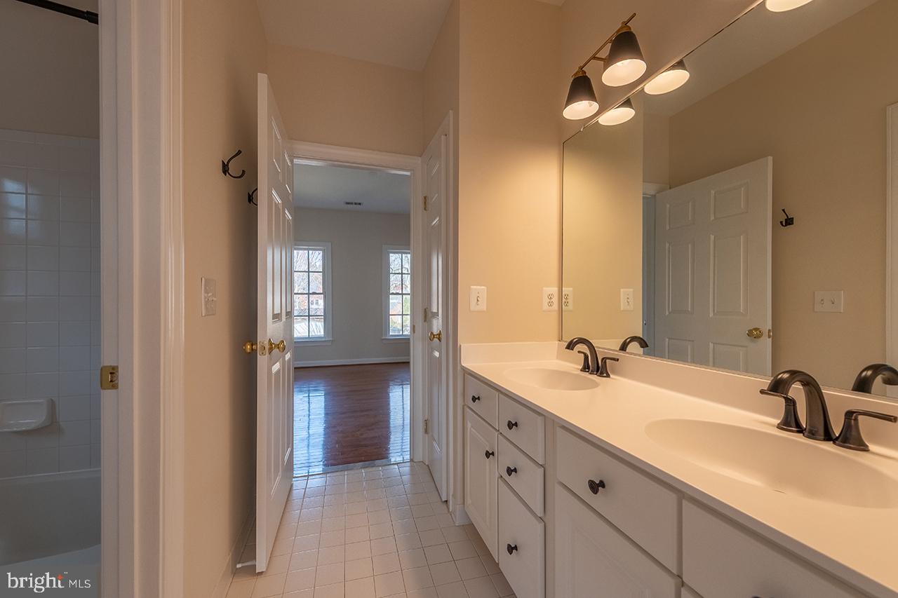 CHAPEL RIDGE - Residential