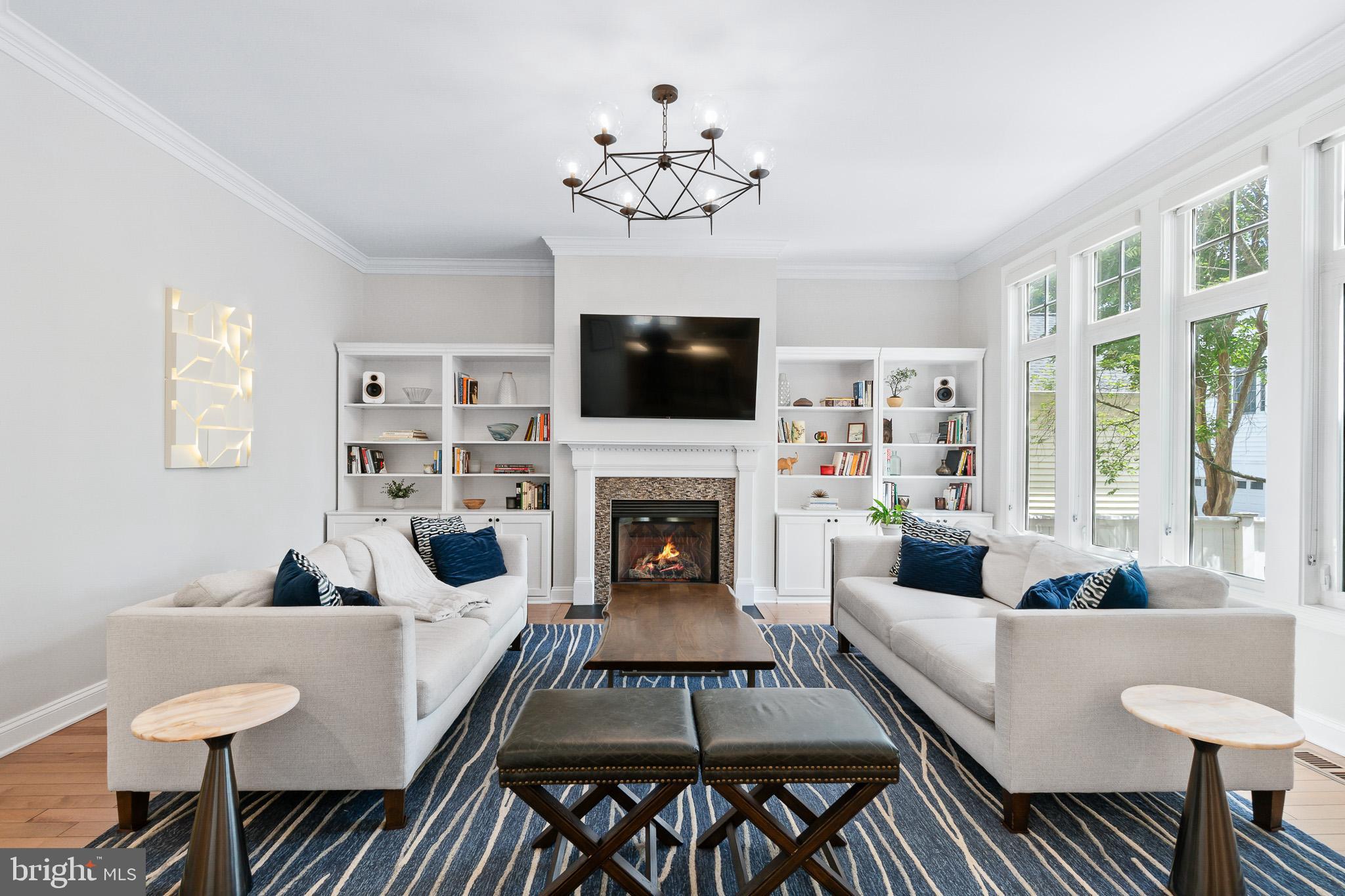 KING FARM WATKINS POND - Residential