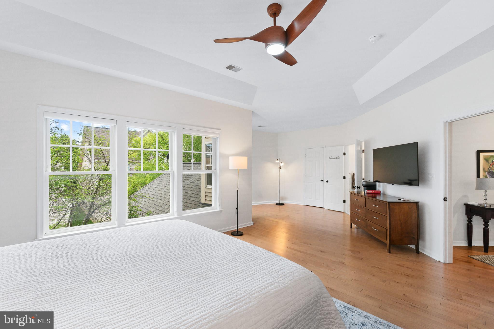 KING FARM WATKINS POND - Residential