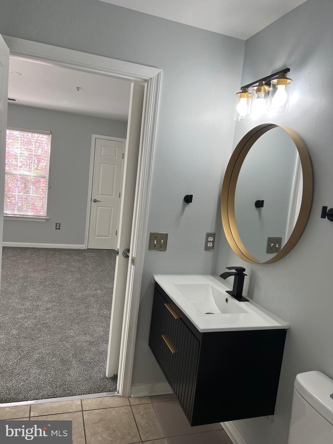 SUMMERHOUSE CONDO - Residential