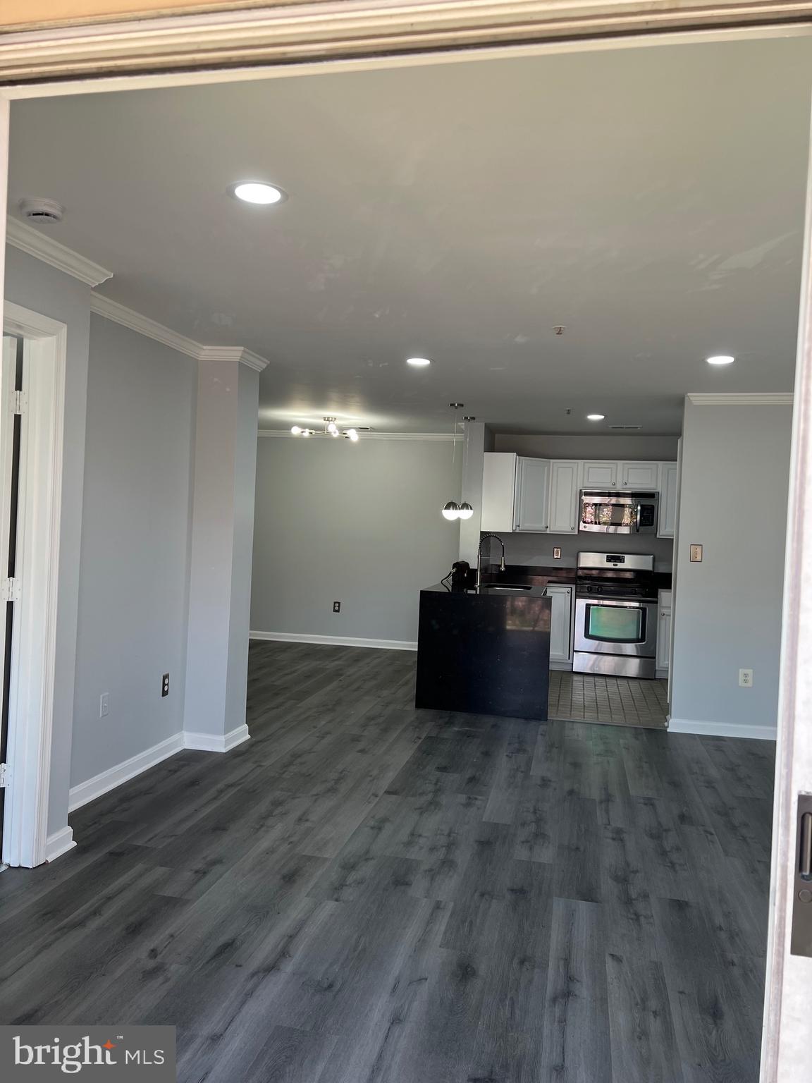 SUMMERHOUSE CONDO - Residential