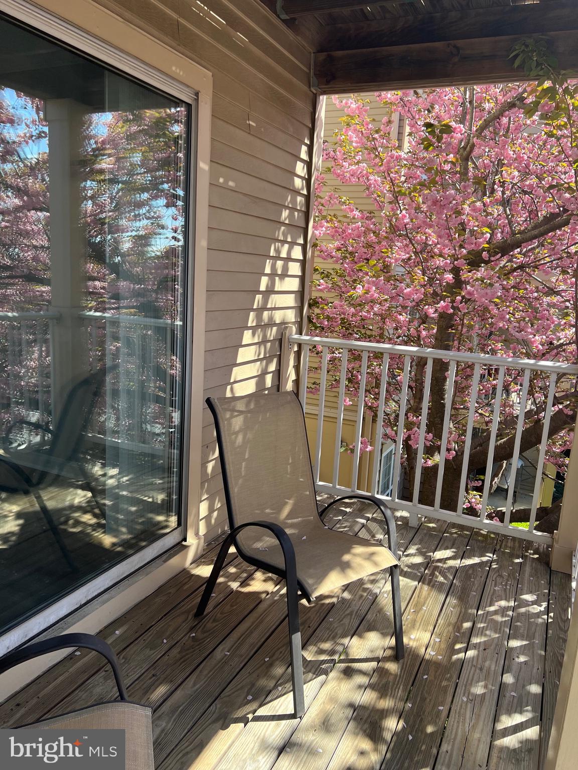 SUMMERHOUSE CONDO - Residential