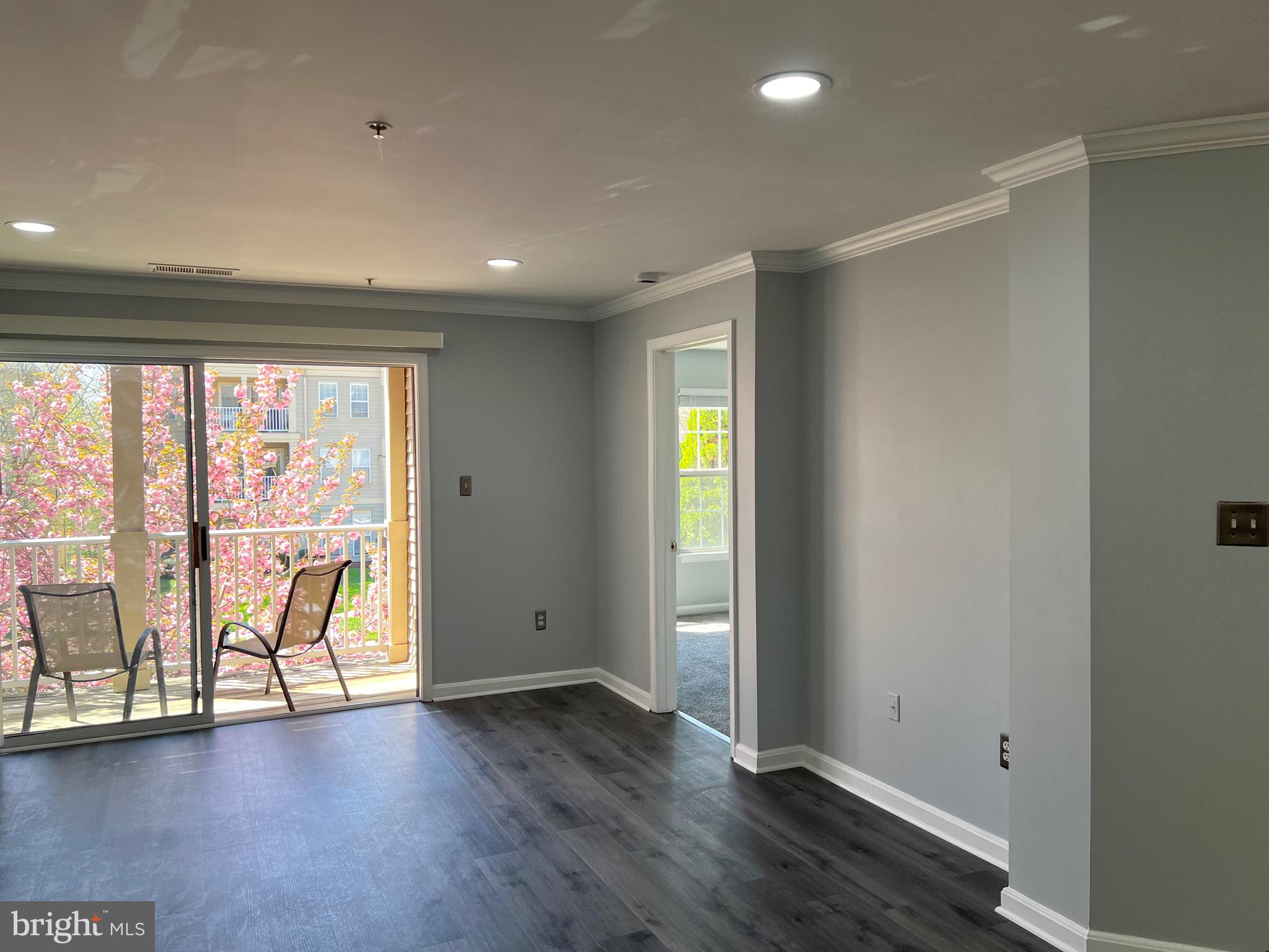 SUMMERHOUSE CONDO - Residential