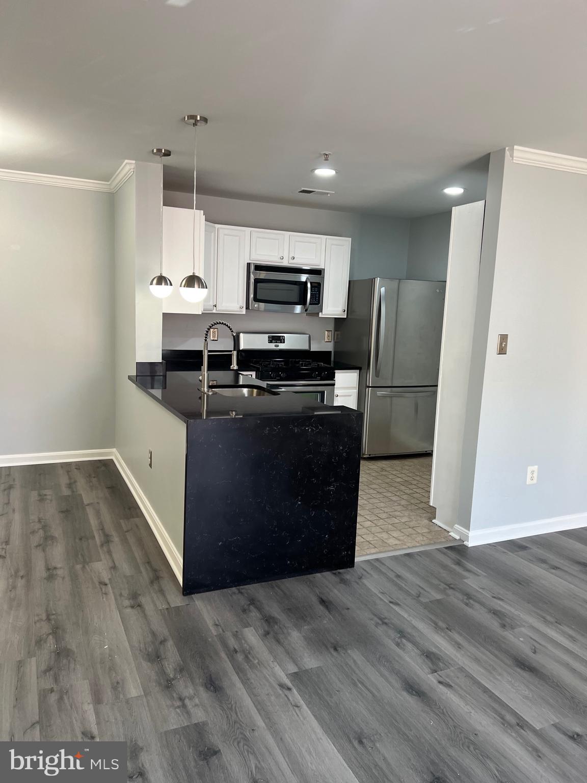 SUMMERHOUSE CONDO - Residential