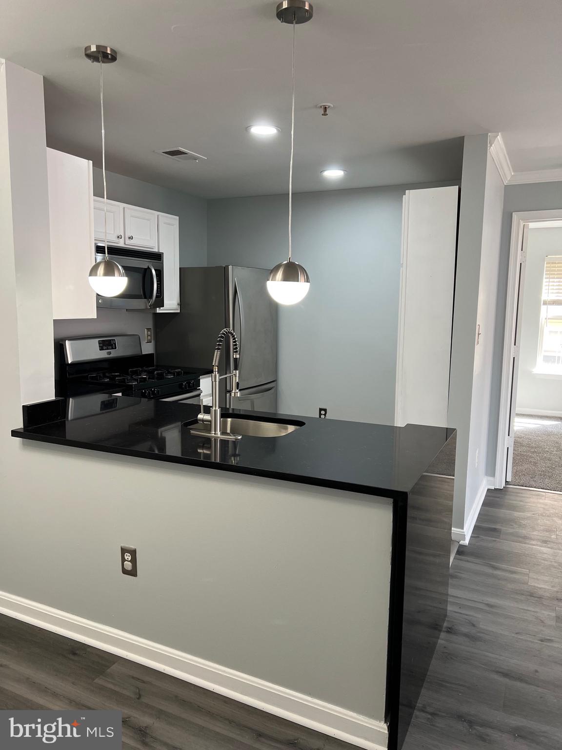 SUMMERHOUSE CONDO - Residential