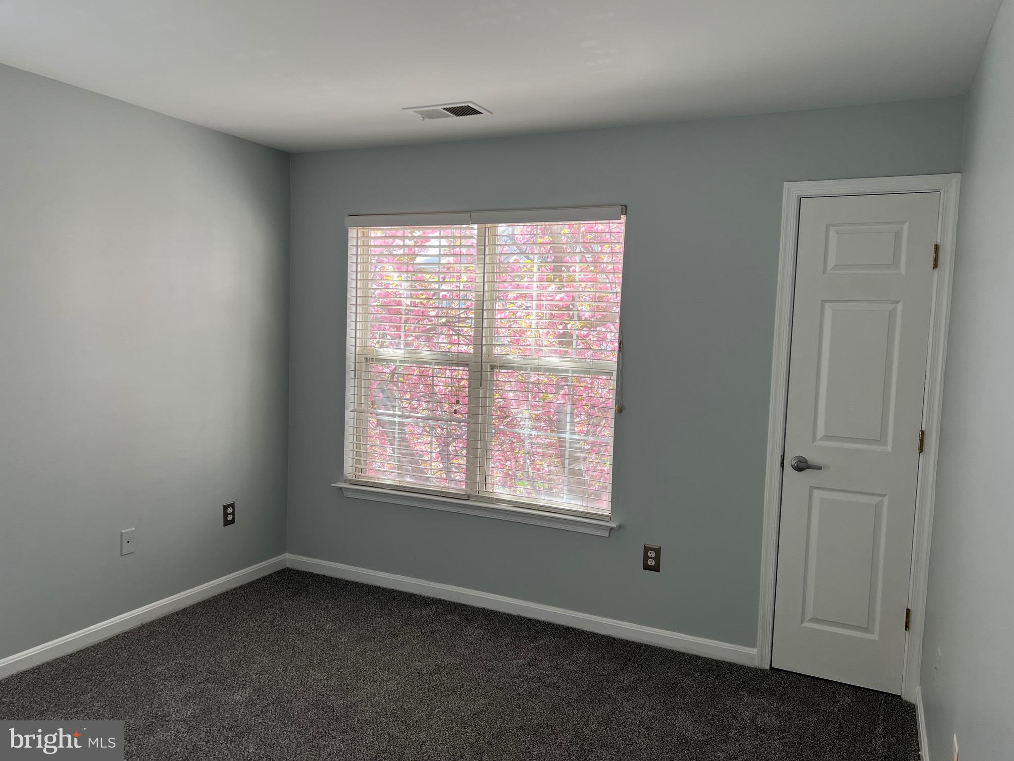 SUMMERHOUSE CONDO - Residential