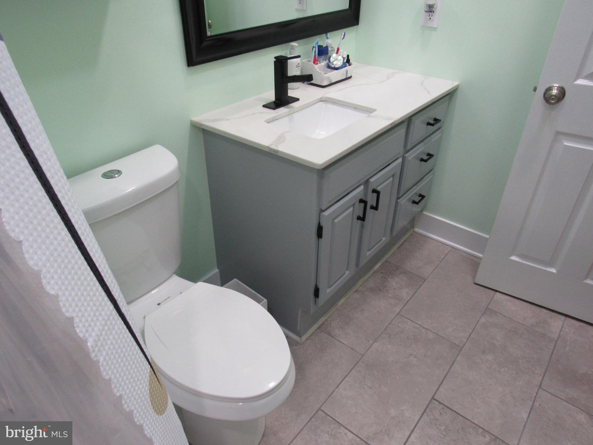 WATERSIDE - Residential