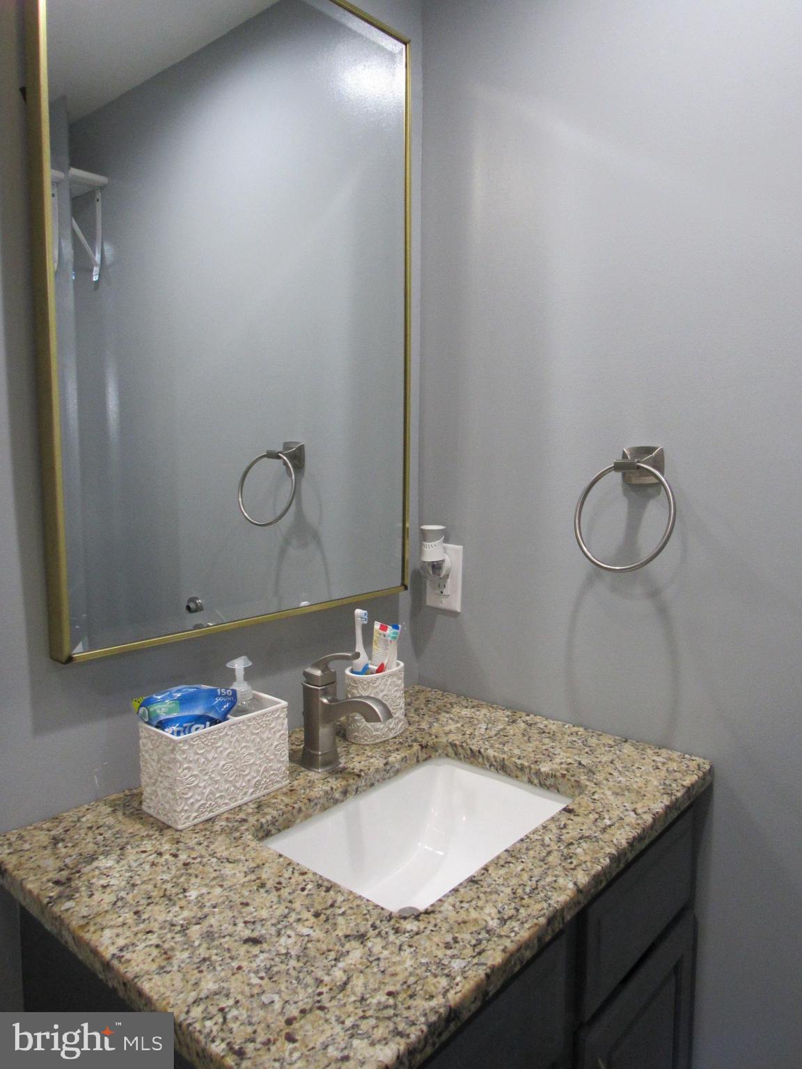 WATERSIDE - Residential