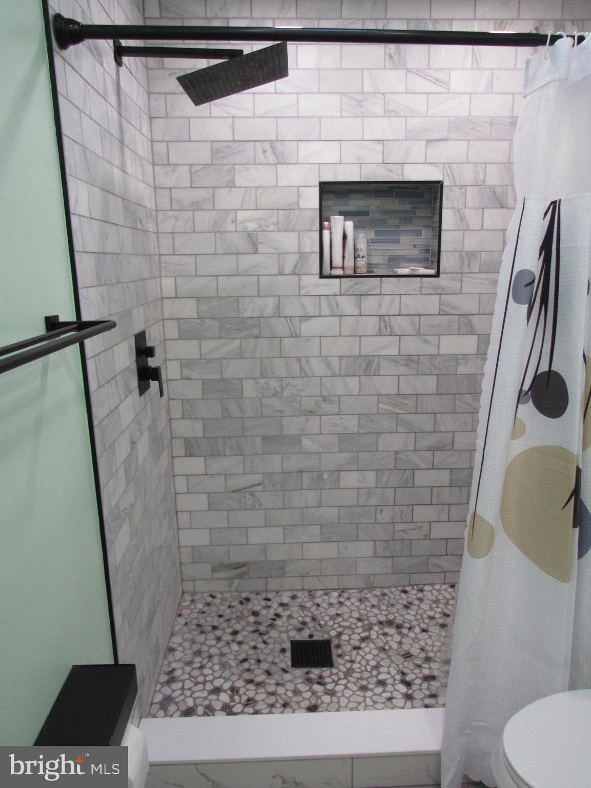 WATERSIDE - Residential