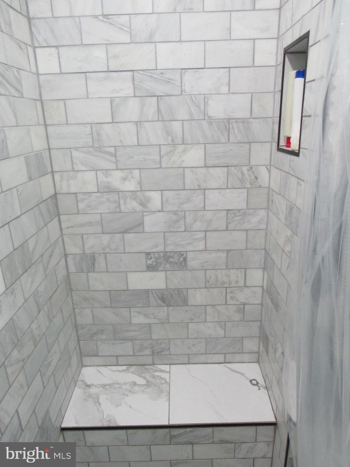 WATERSIDE - Residential