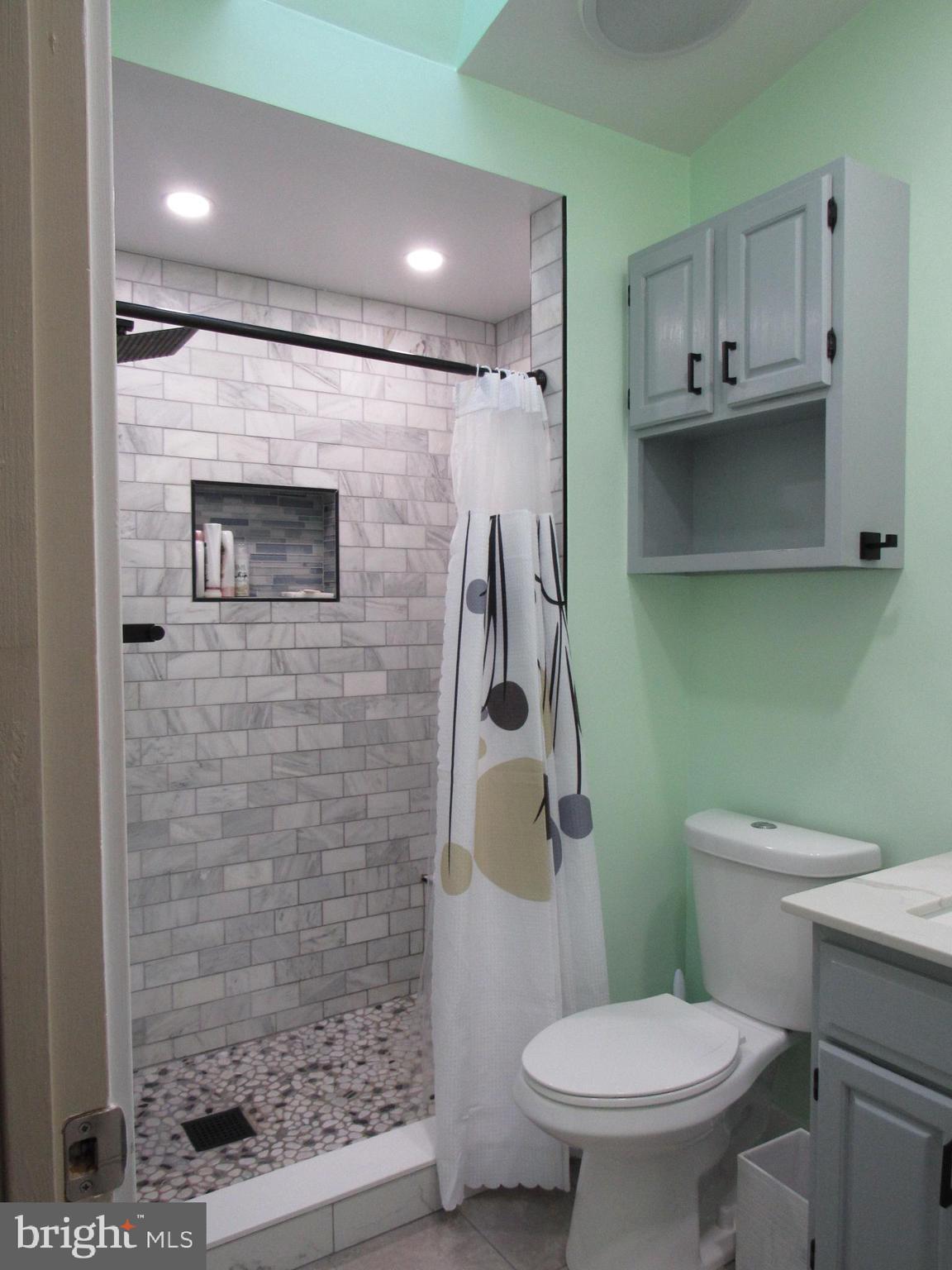 WATERSIDE - Residential