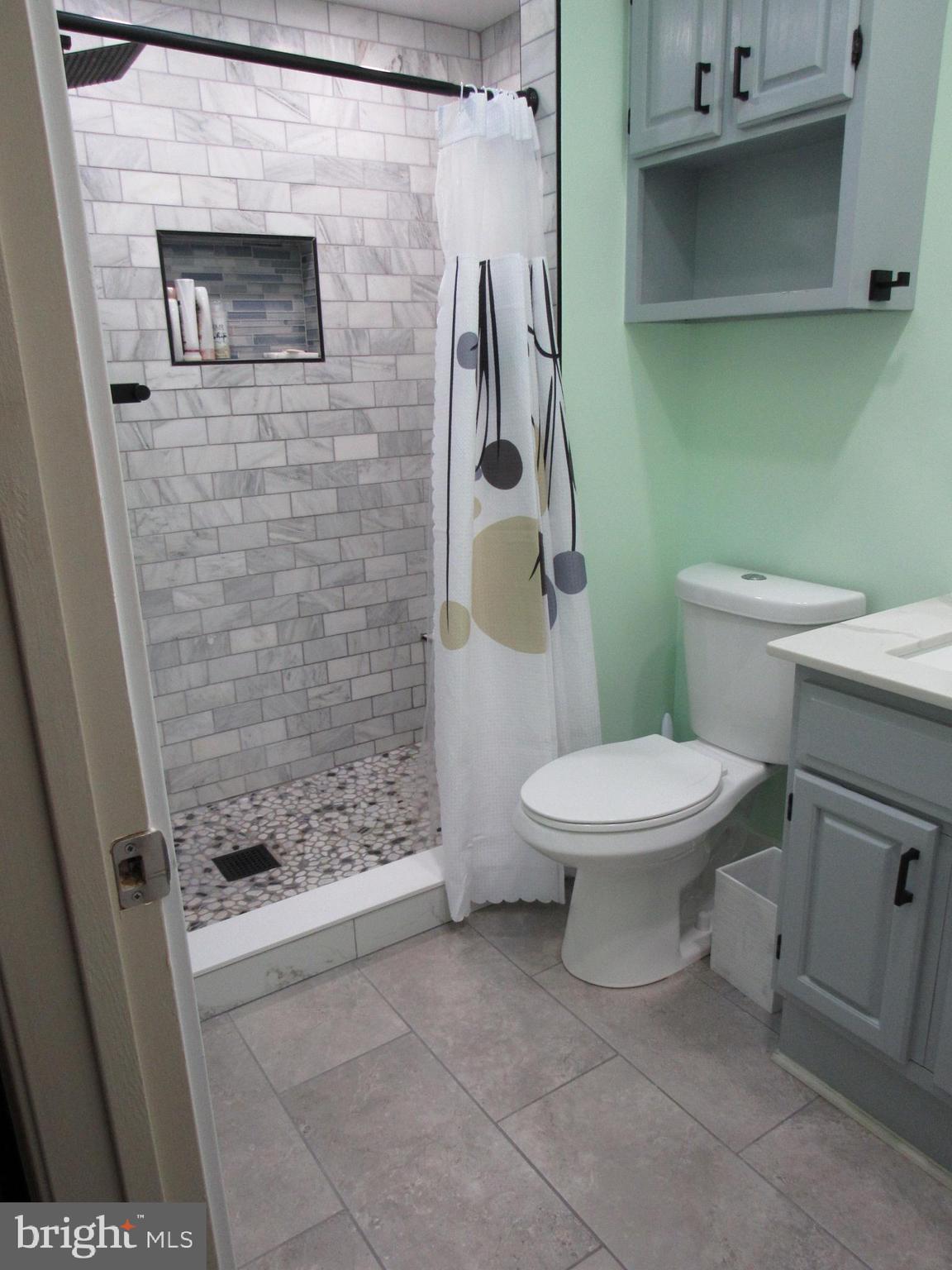 WATERSIDE - Residential