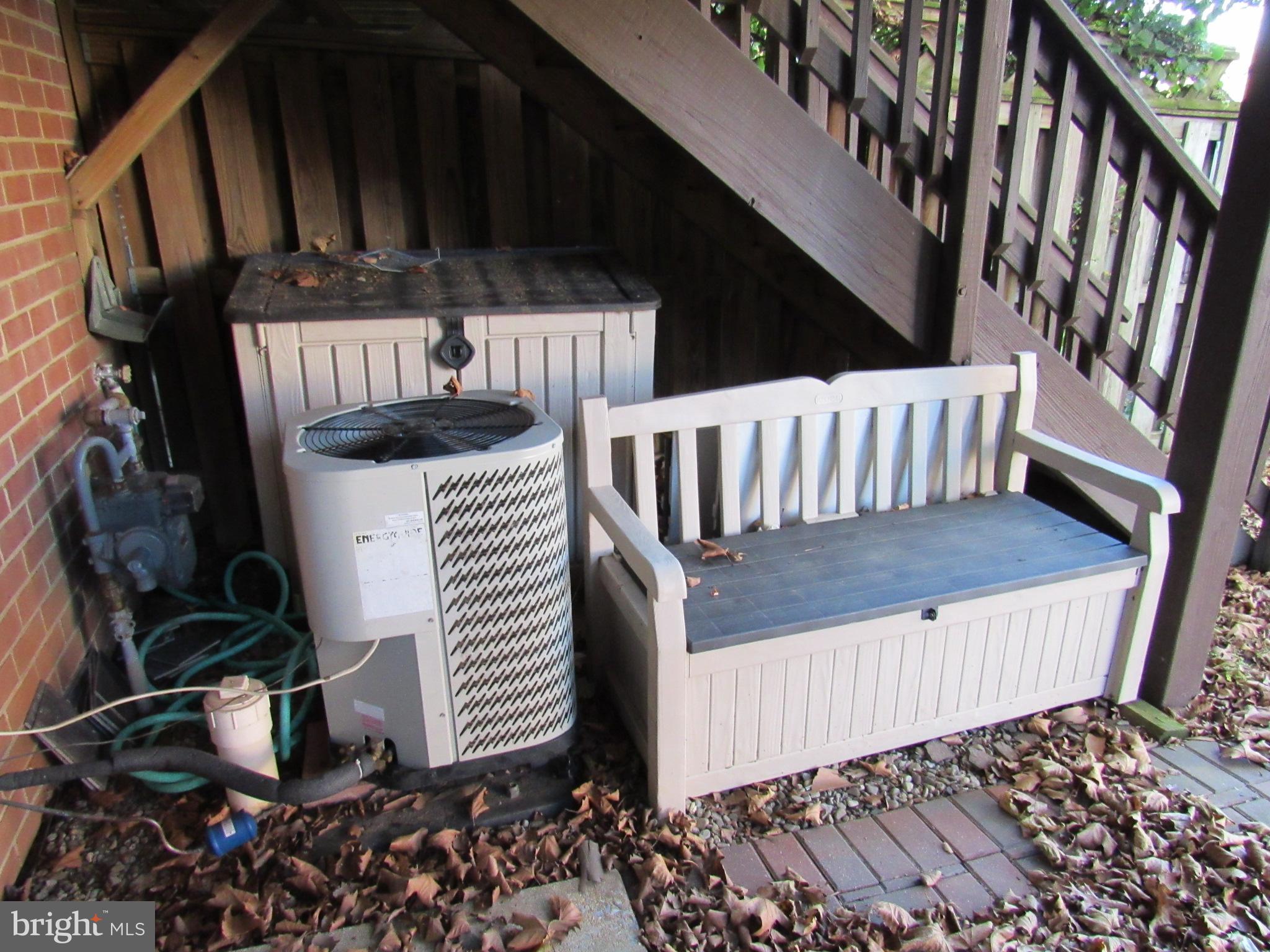 WATERSIDE - Residential