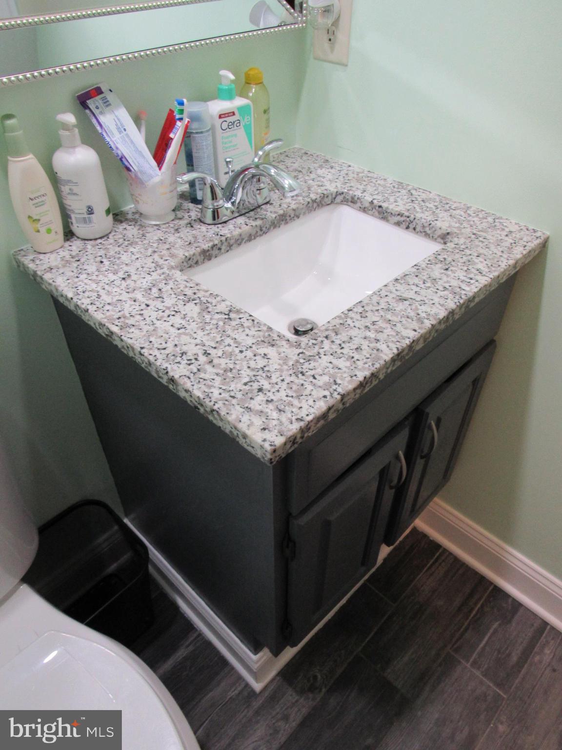 WATERSIDE - Residential