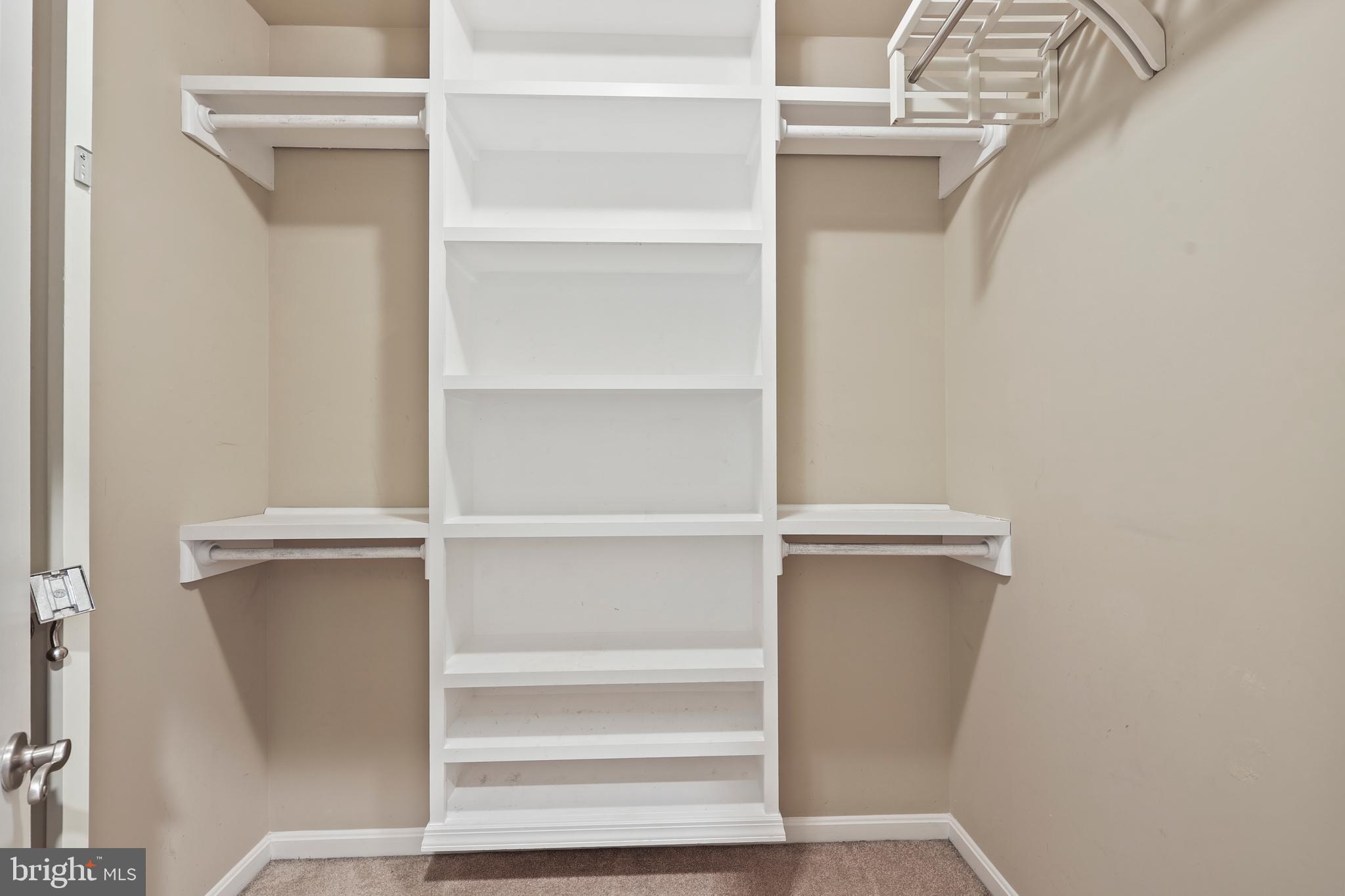 KENSINGTON HILL - Residential