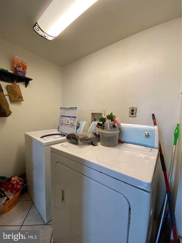 TEMPLE UNIVERSITY - Residential Lease