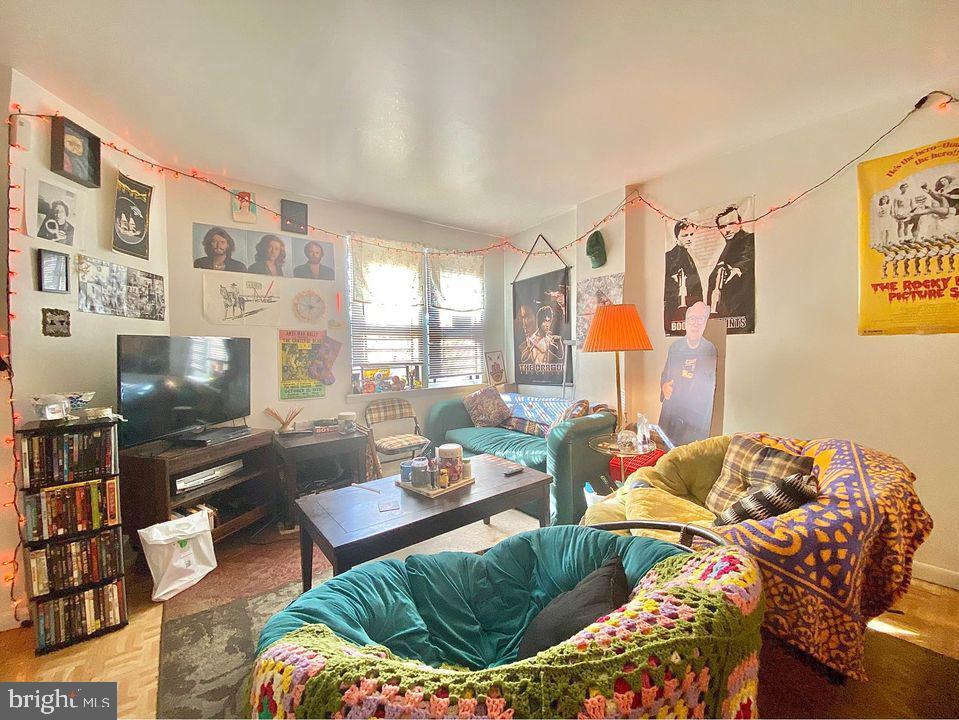 TEMPLE UNIVERSITY - Residential Lease