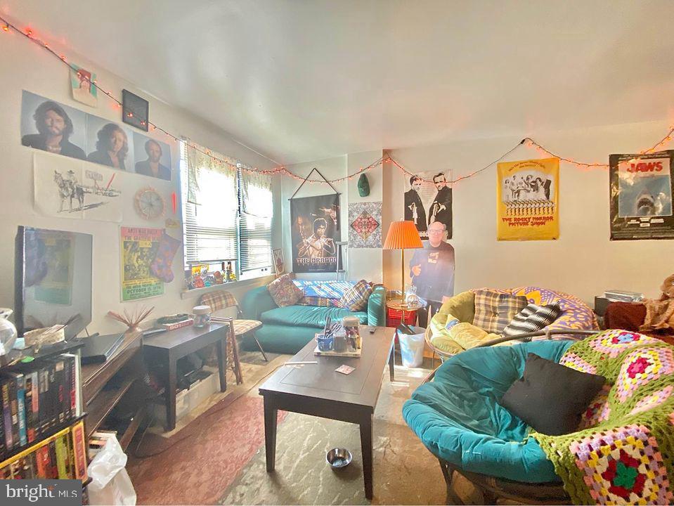 TEMPLE UNIVERSITY - Residential Lease