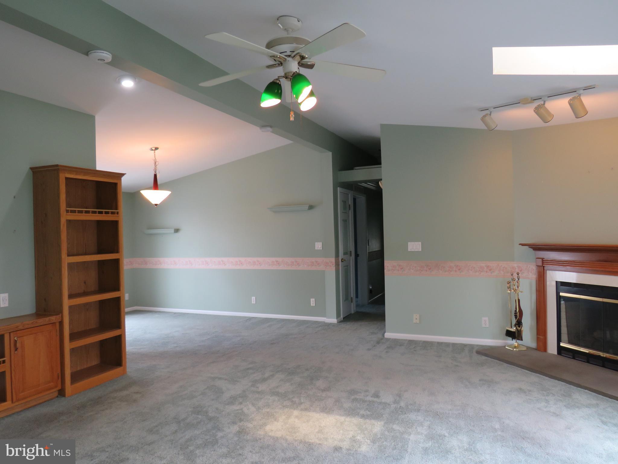 BUCKINGHAM SPRINGS - Residential