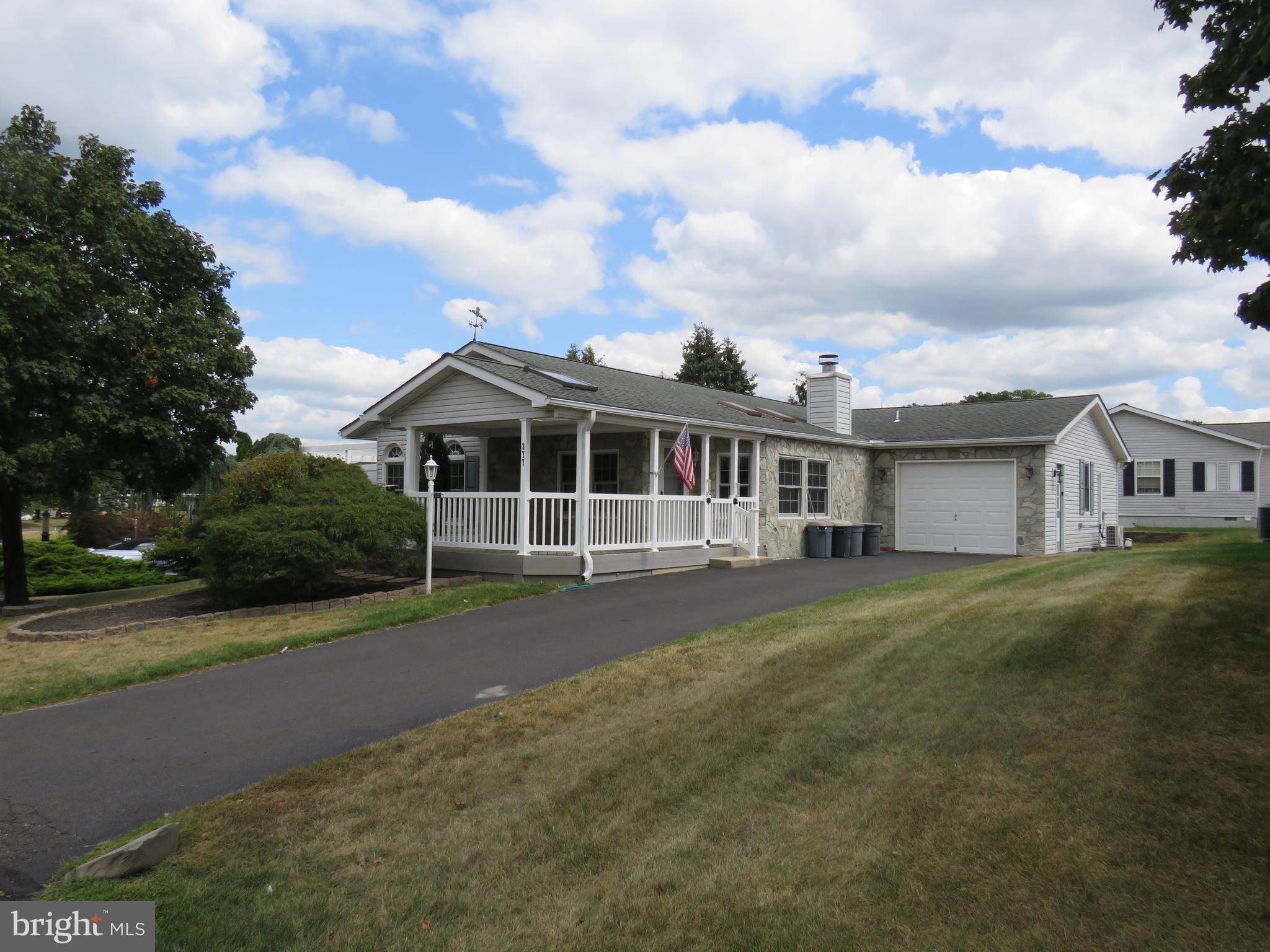 BUCKINGHAM SPRINGS - Residential