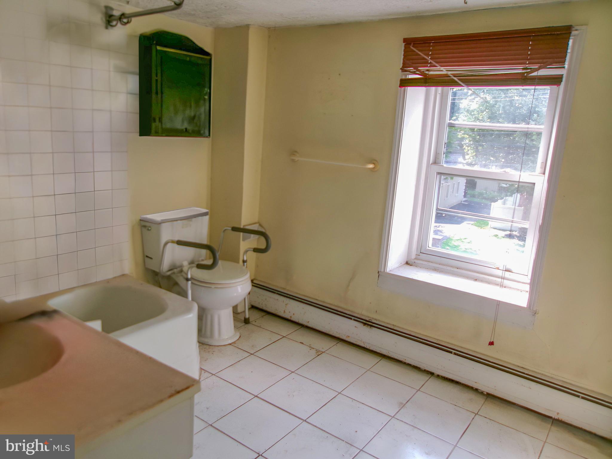 TREVOSE - Residential