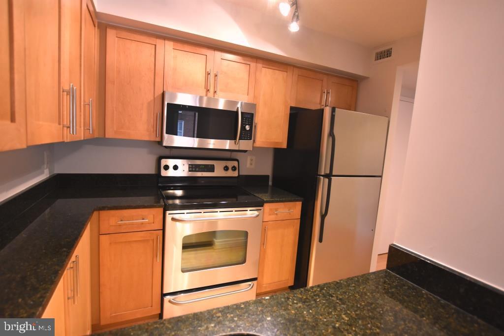 CHASE AT BETHESDA CODM - Residential Lease