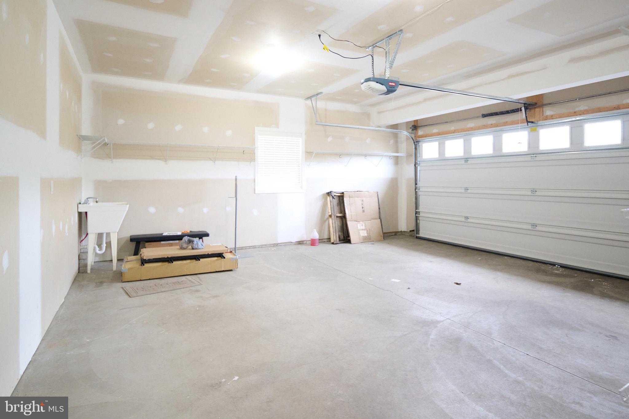 HONORS CROSSING II - Residential