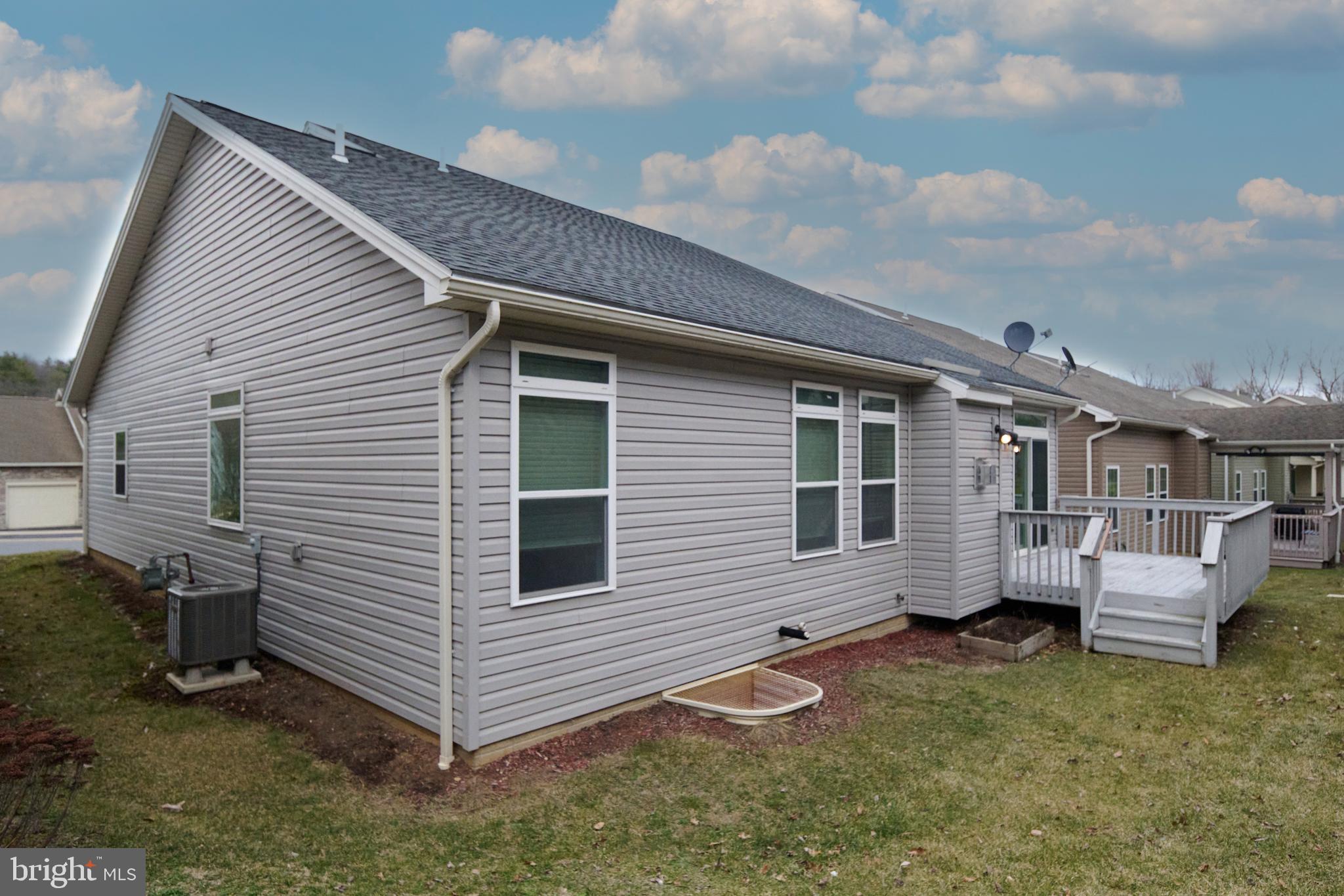 HONORS CROSSING II - Residential