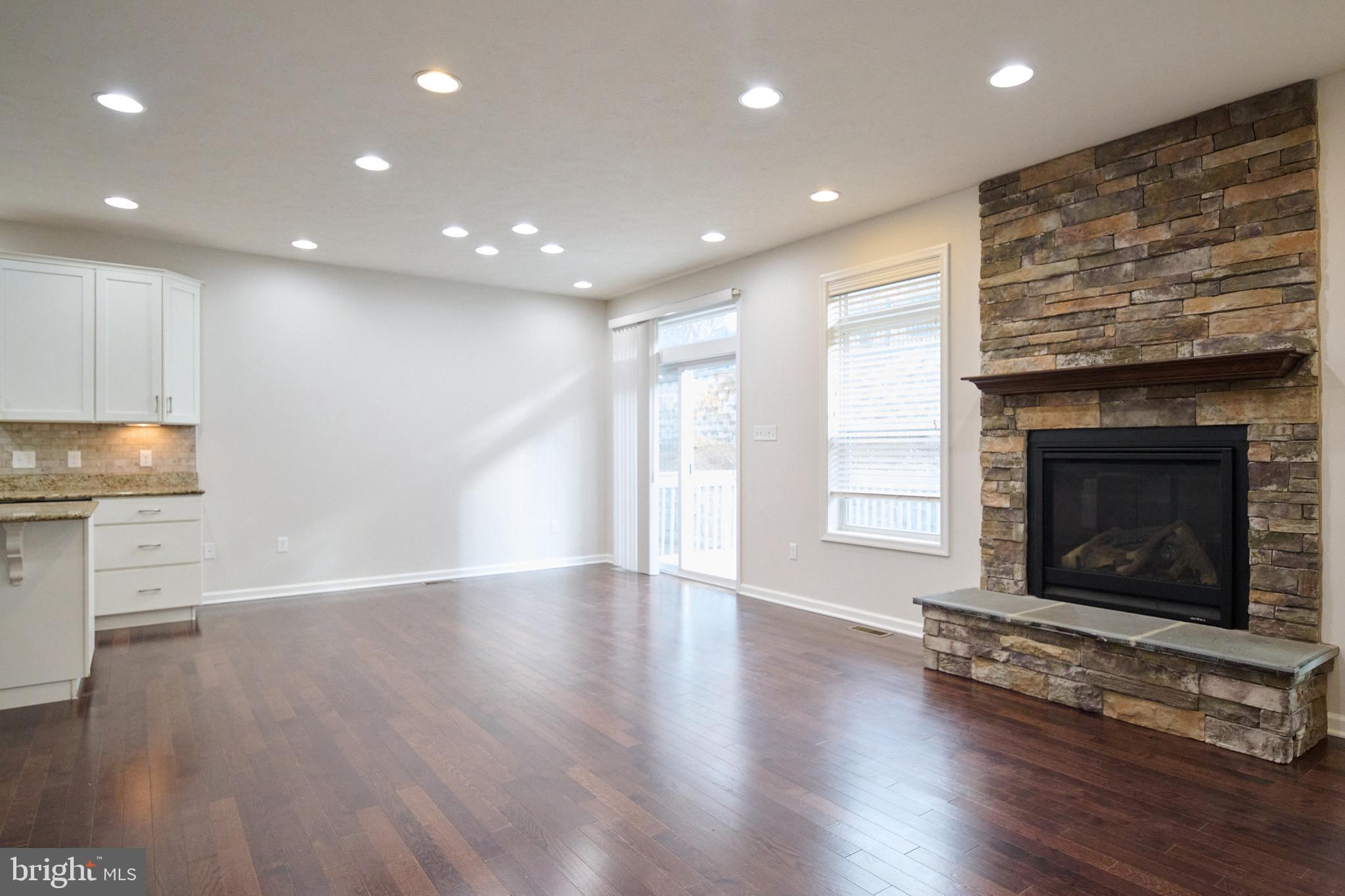 HONORS CROSSING II - Residential