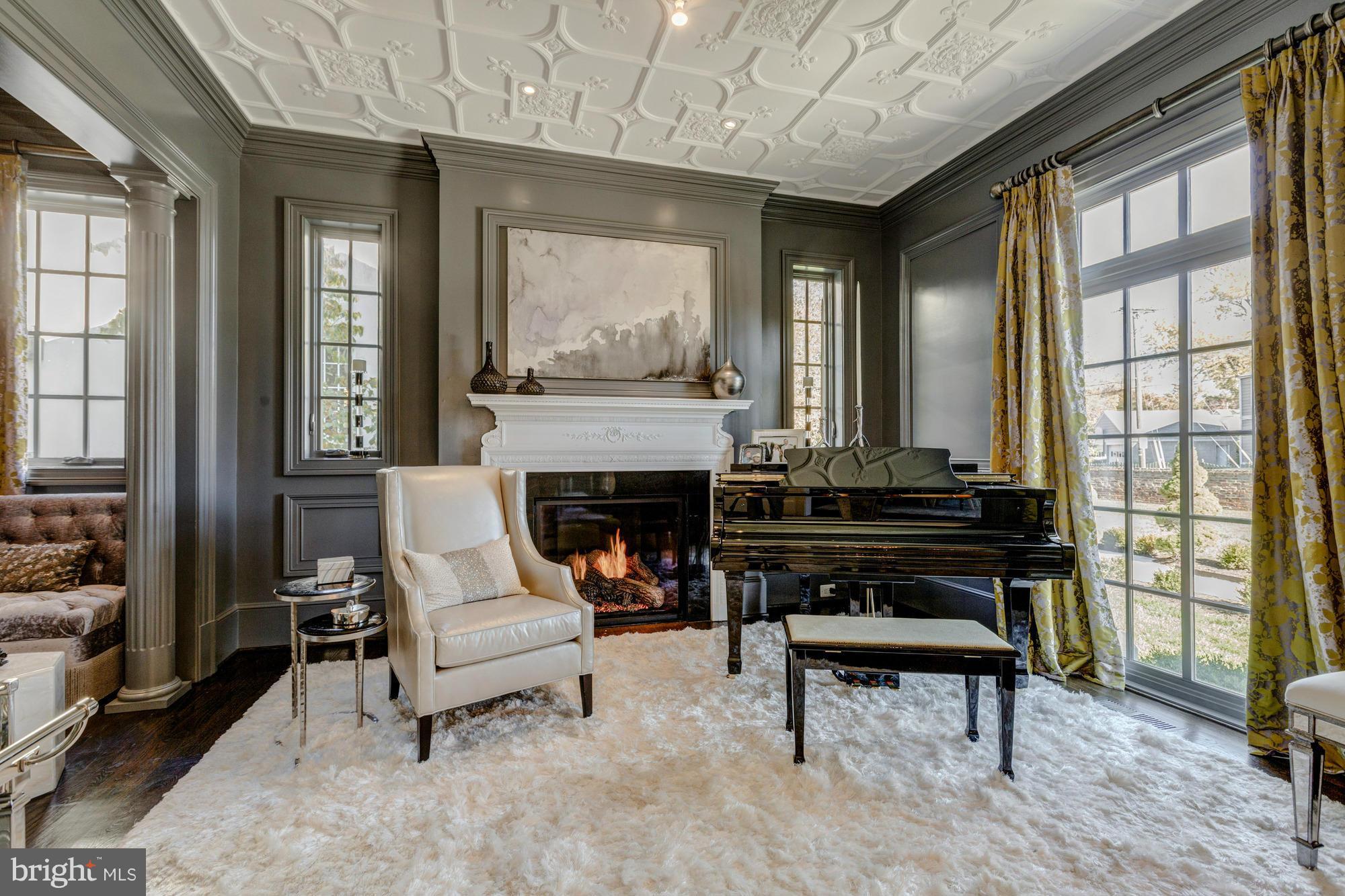 ALEXANDRIA - Residential