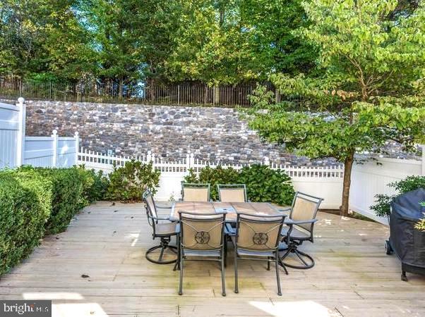 11405 CEDAR RIDGE DRIVE