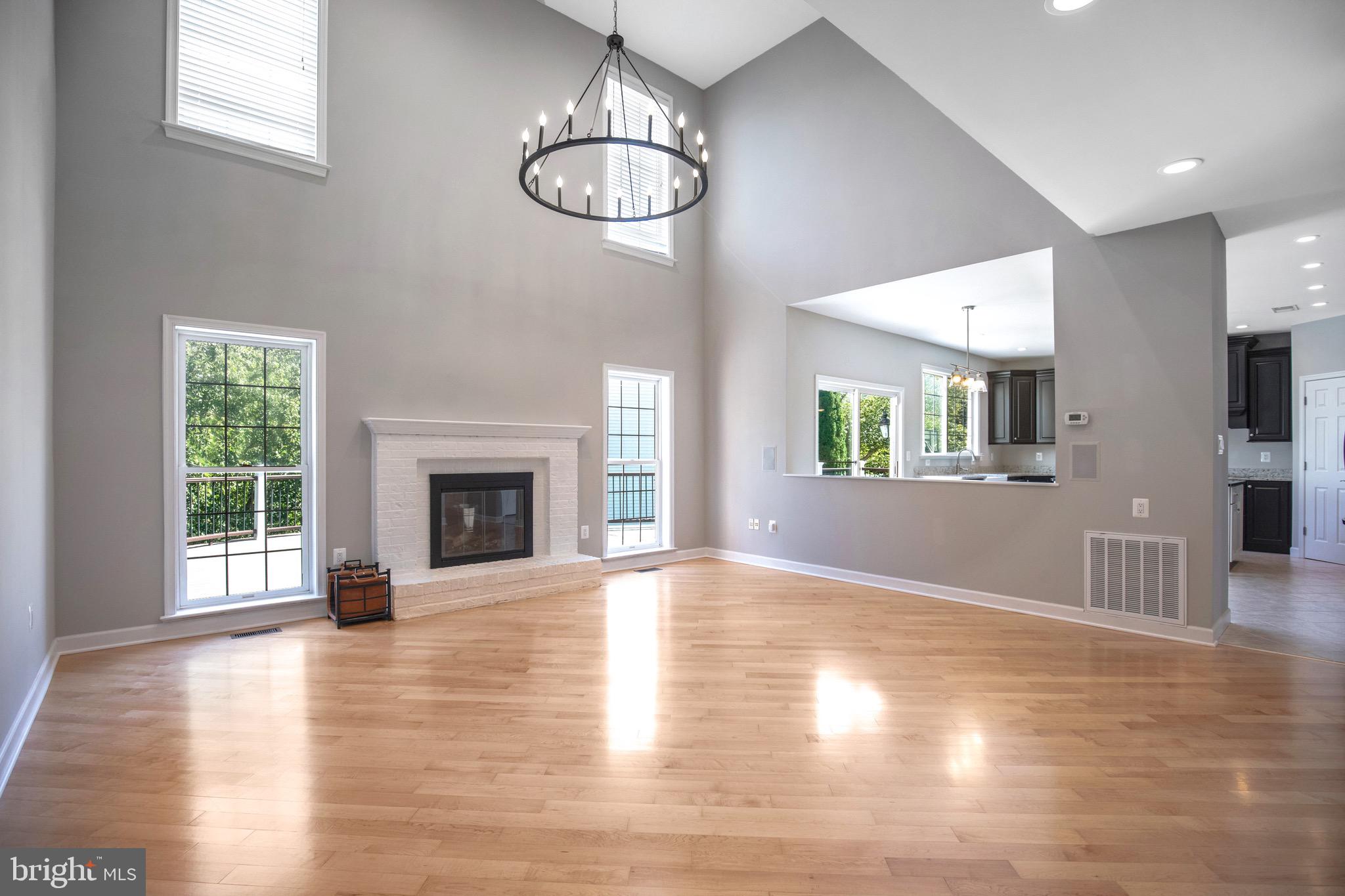 ASHBURN FARM - Residential