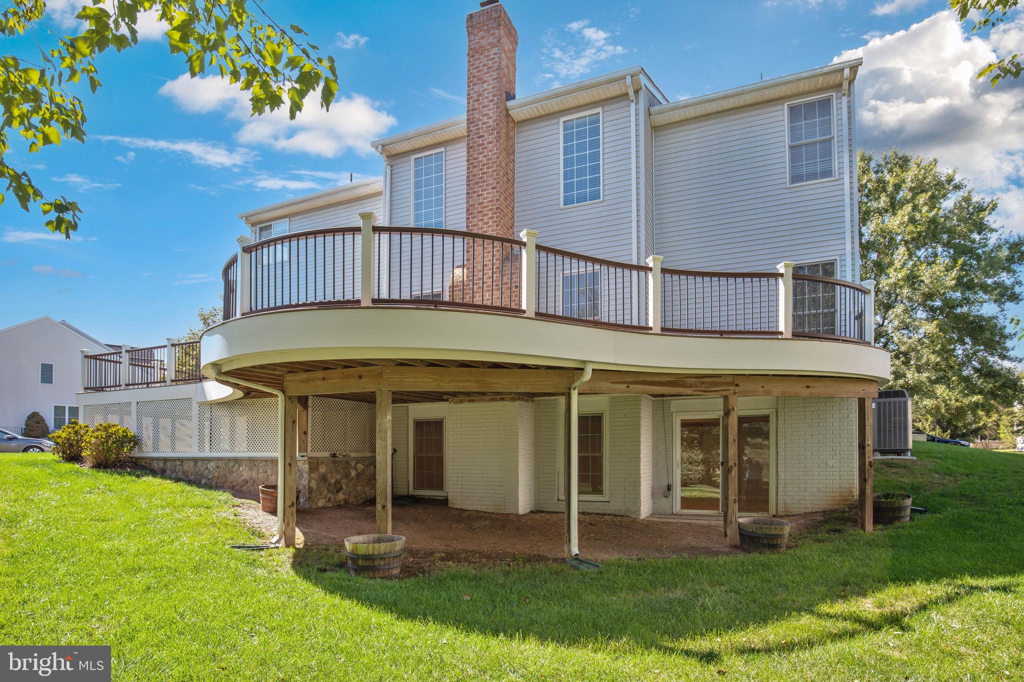 ASHBURN FARM - Residential