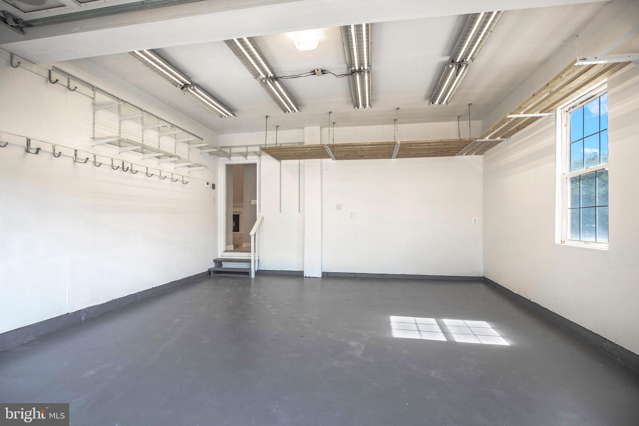 ASHBURN FARM - Residential