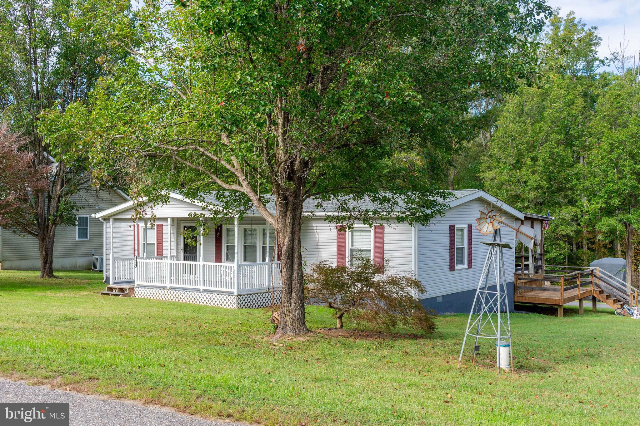 5924 BRADLEY LANE