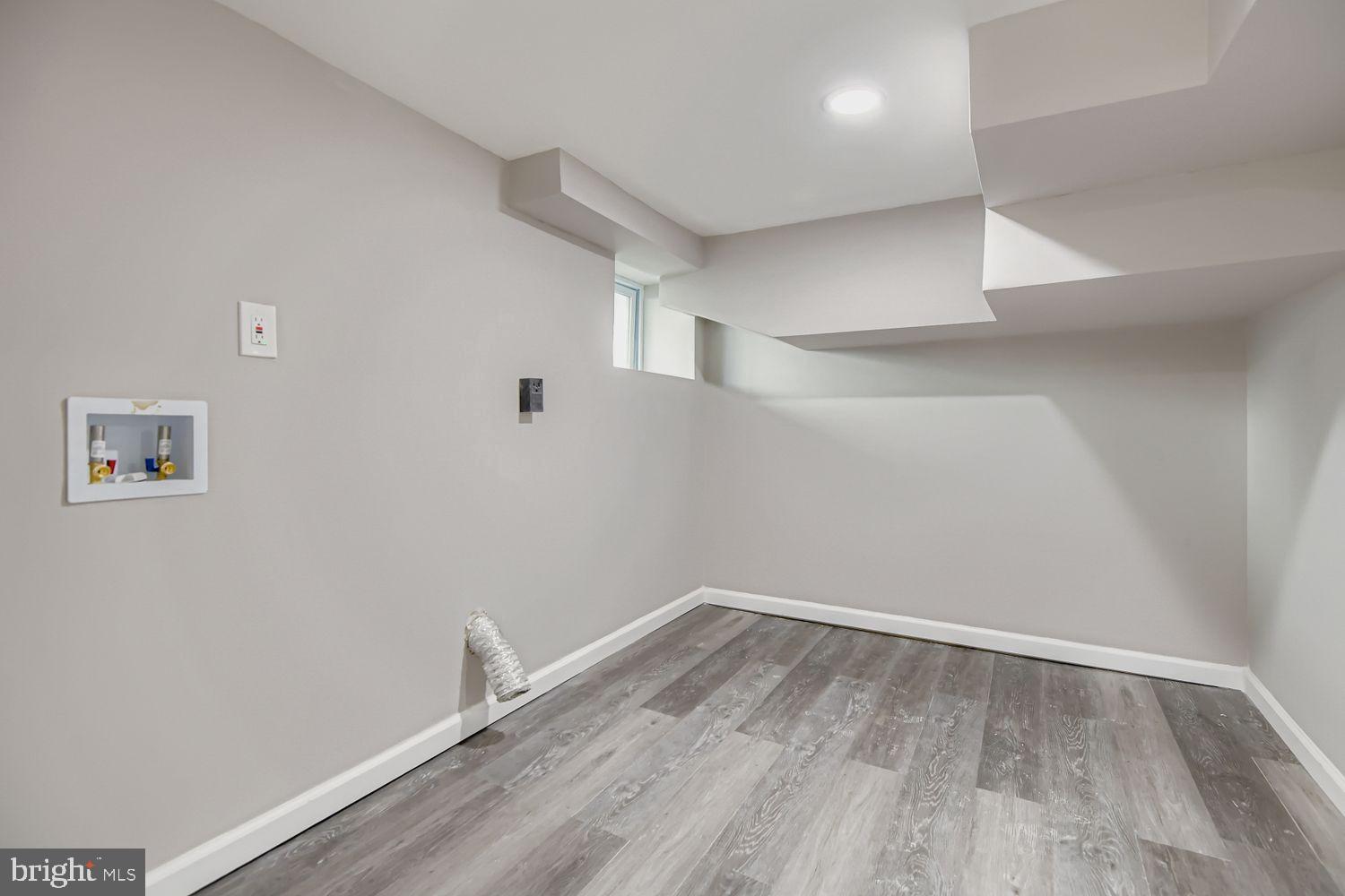 HOWARD PARK - Residential