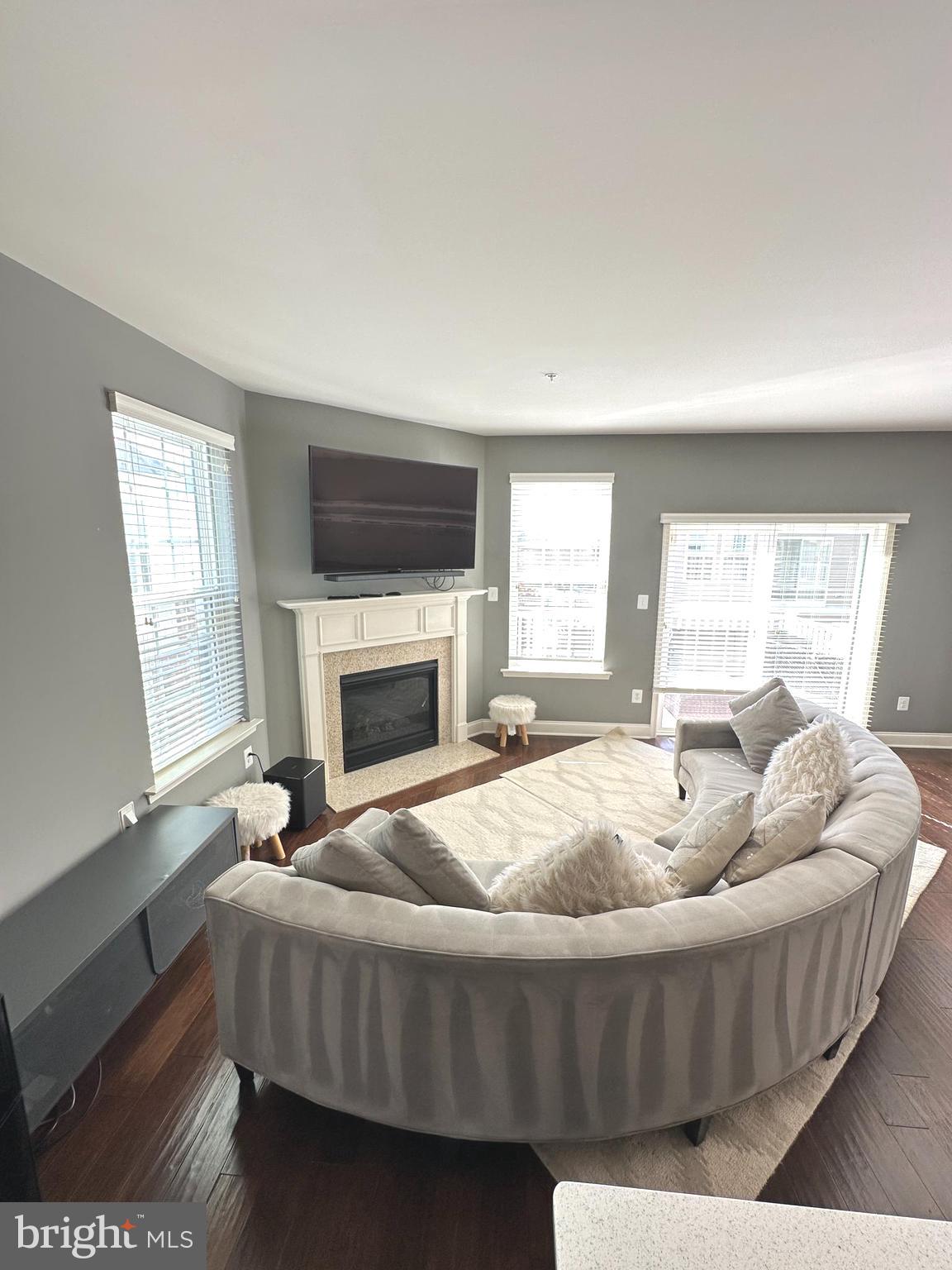 WOODLAKE TOWNS CODM - Residential Lease