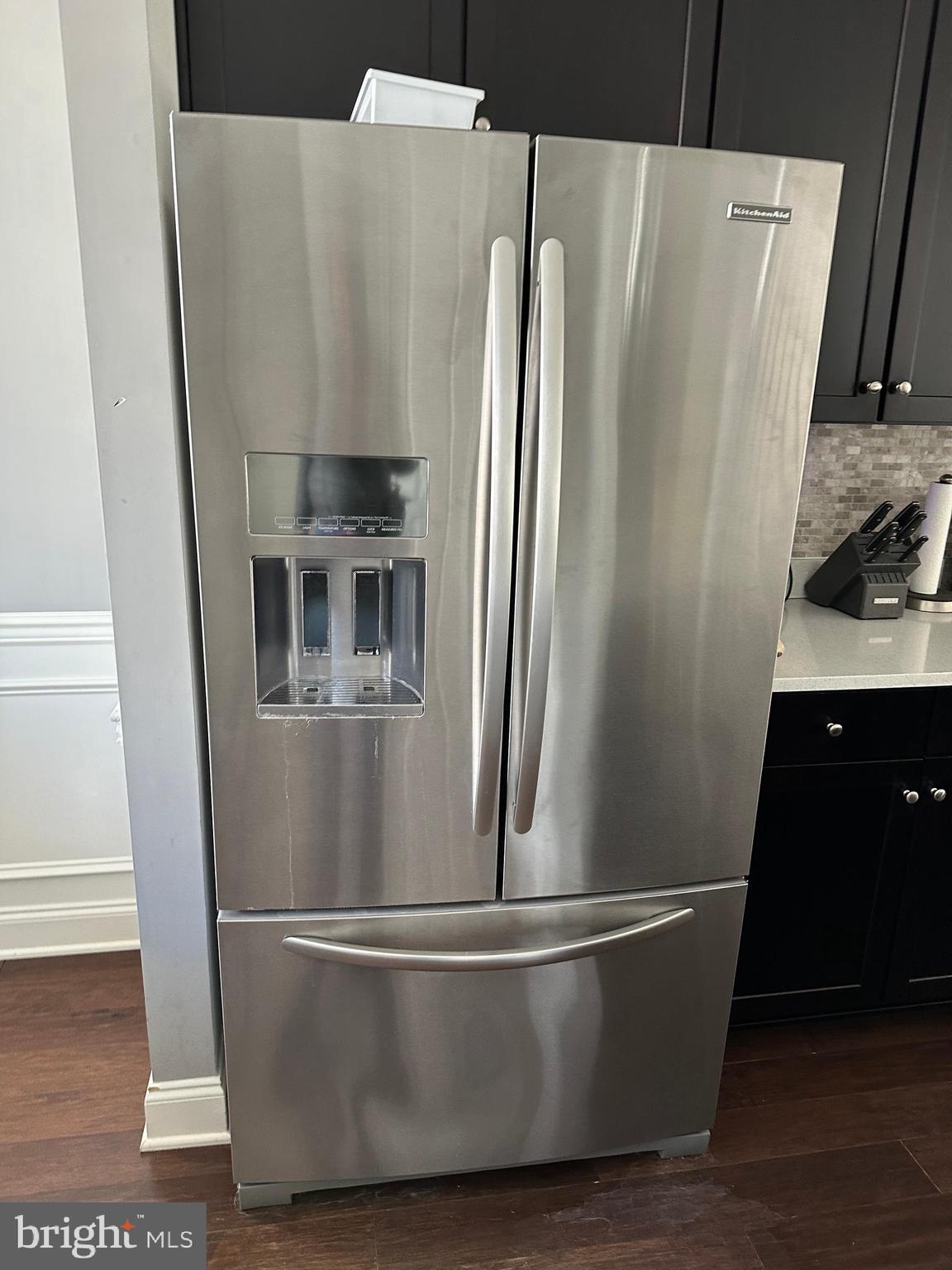 WOODLAKE TOWNS CODM - Residential Lease