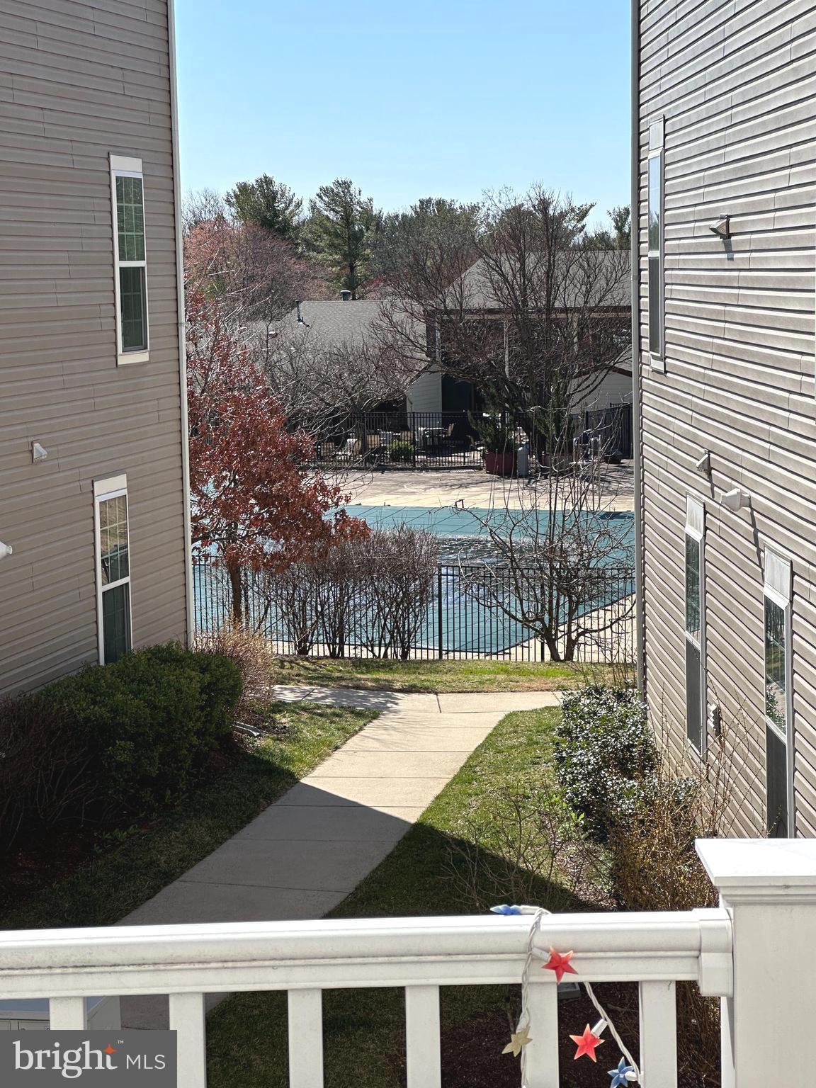 WOODLAKE TOWNS CODM - Residential Lease