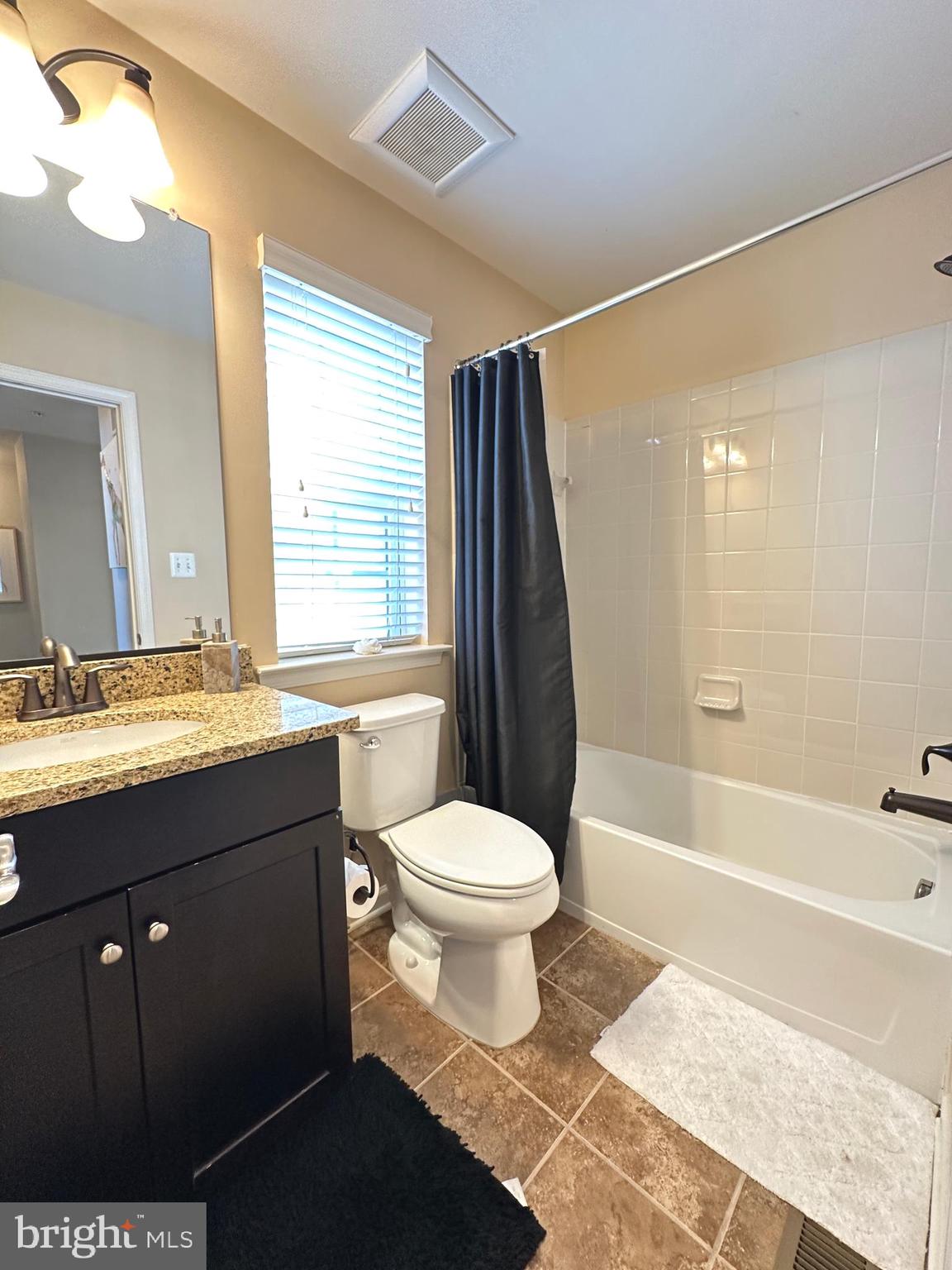 WOODLAKE TOWNS CODM - Residential Lease