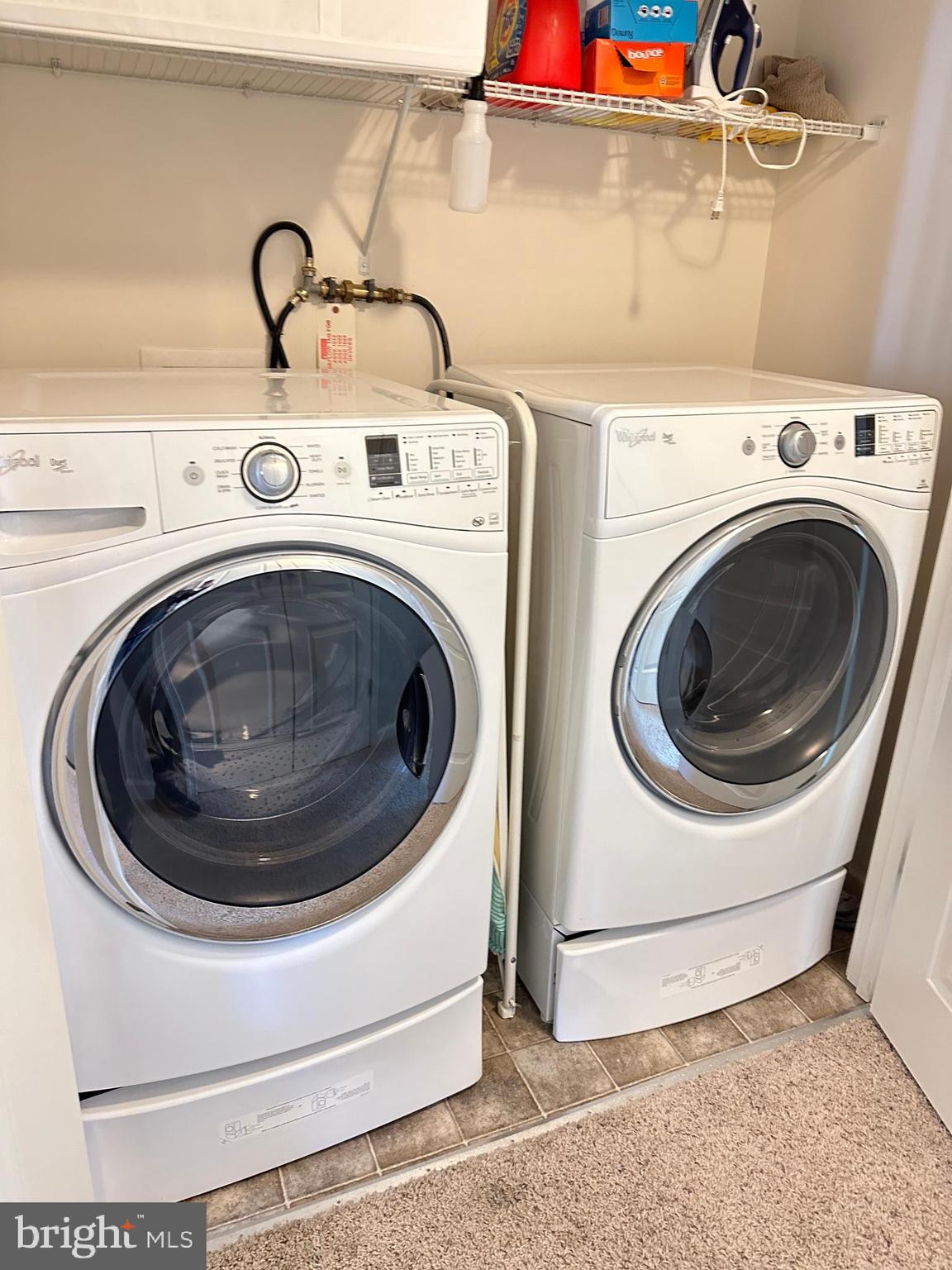 WOODLAKE TOWNS CODM - Residential Lease